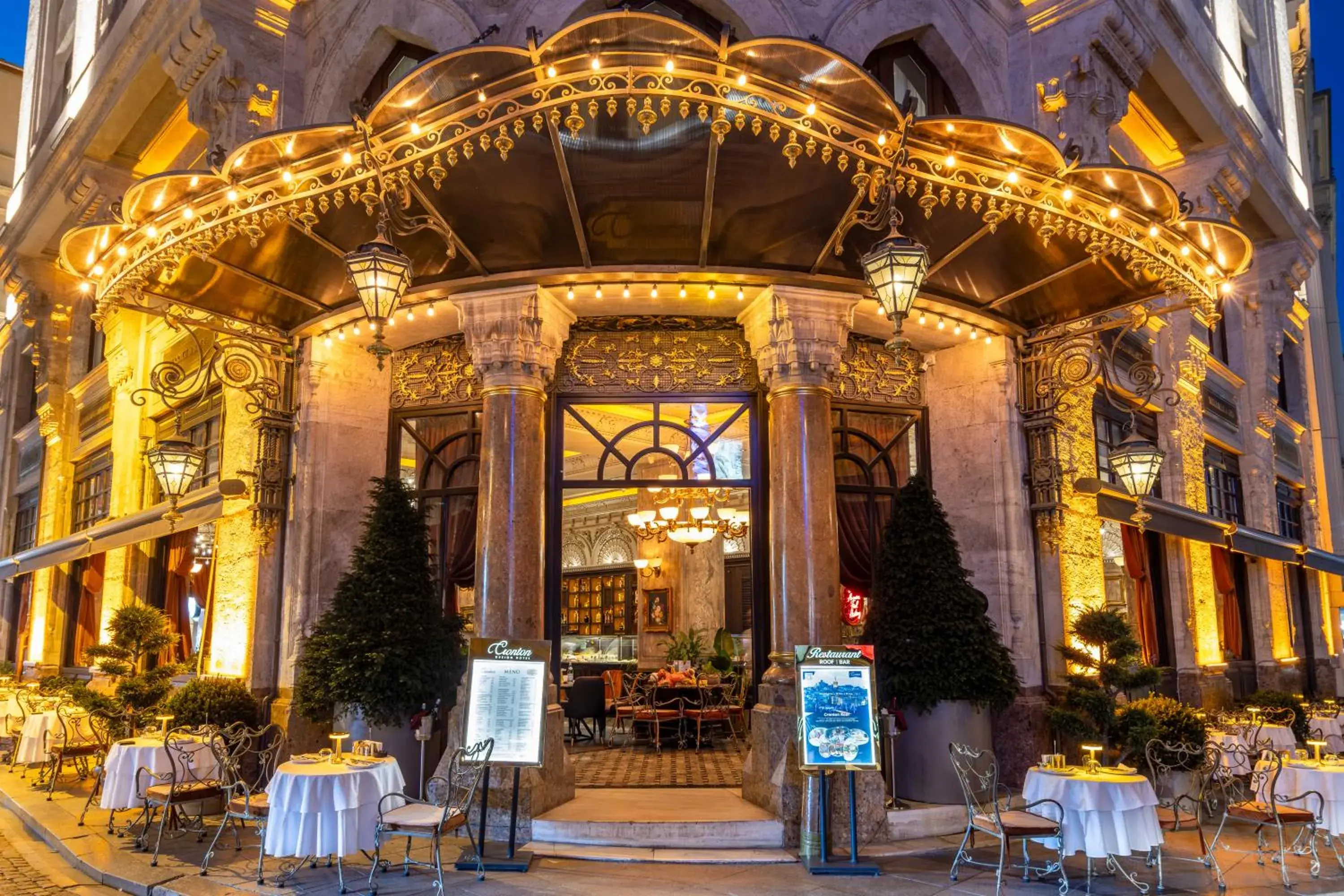 Property building in Cronton Design Hotel Property building in Cronton Design Hotel