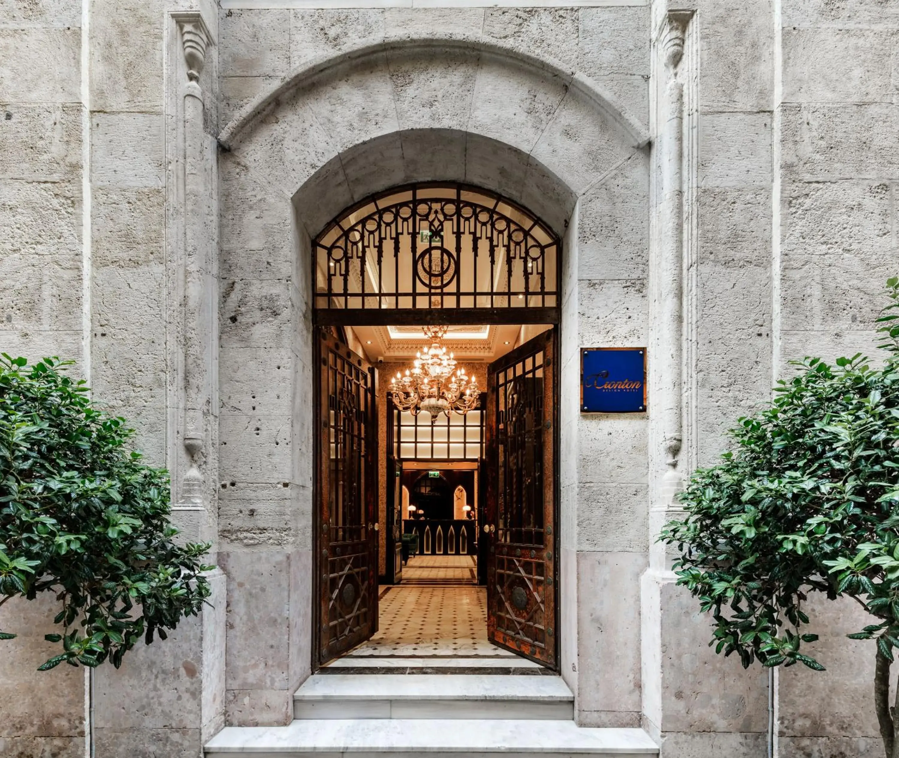 Property building in Cronton Design Hotel Property building in Cronton Design Hotel