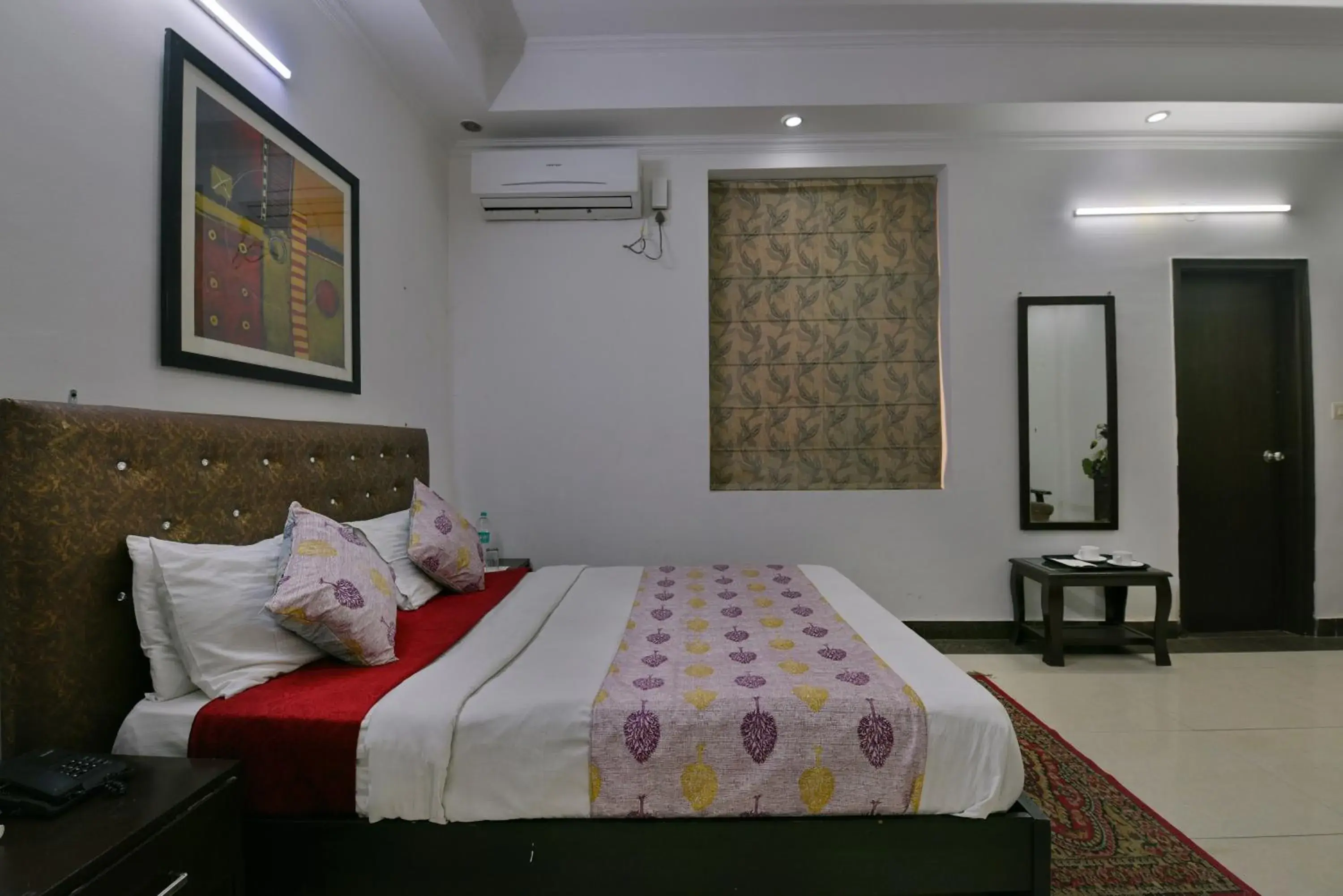 Bed in Hotel Diamond Stays Bed in Hotel Diamond Stays