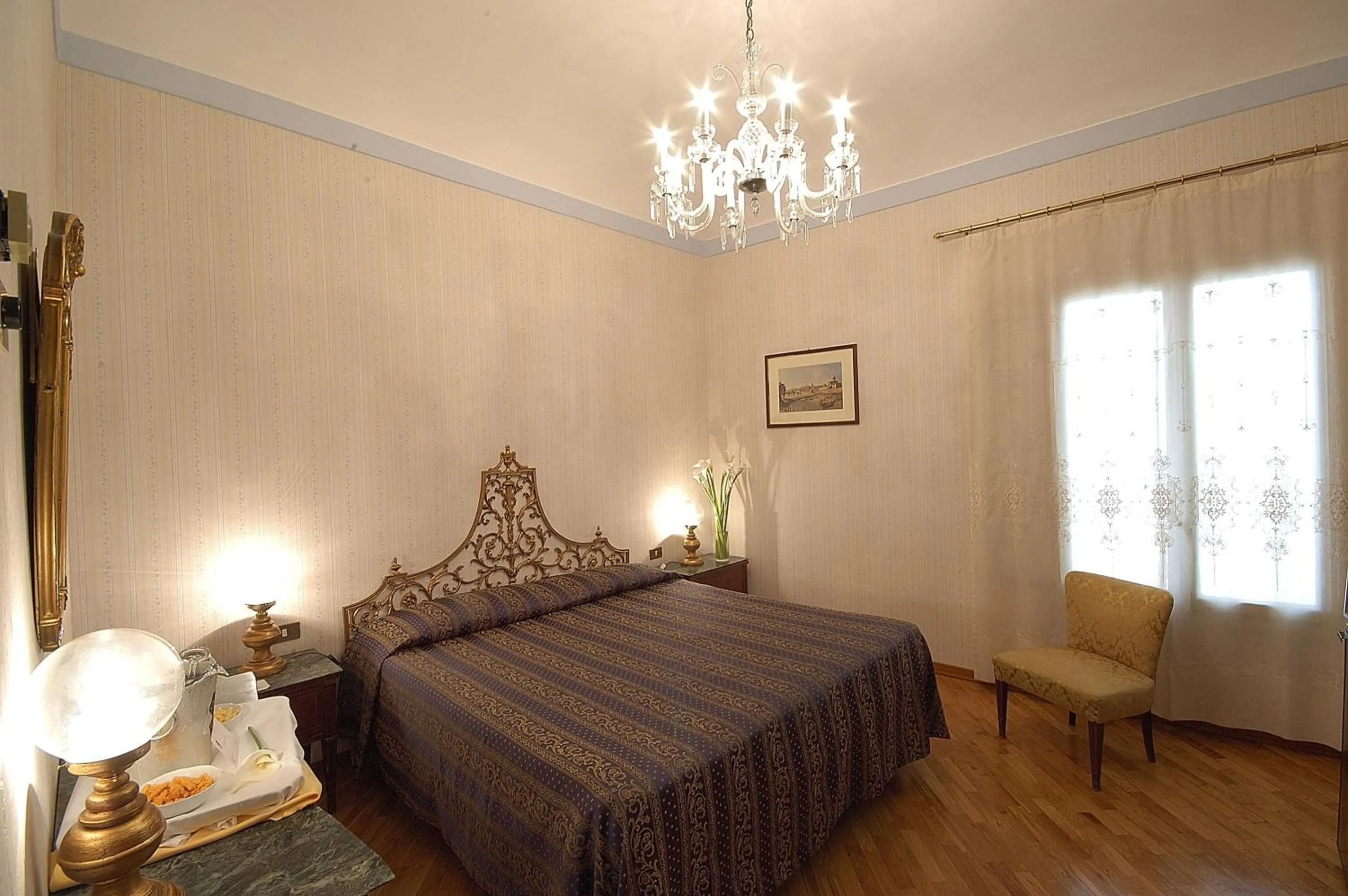 Photo of the whole room, Bed in Hotel Martelli