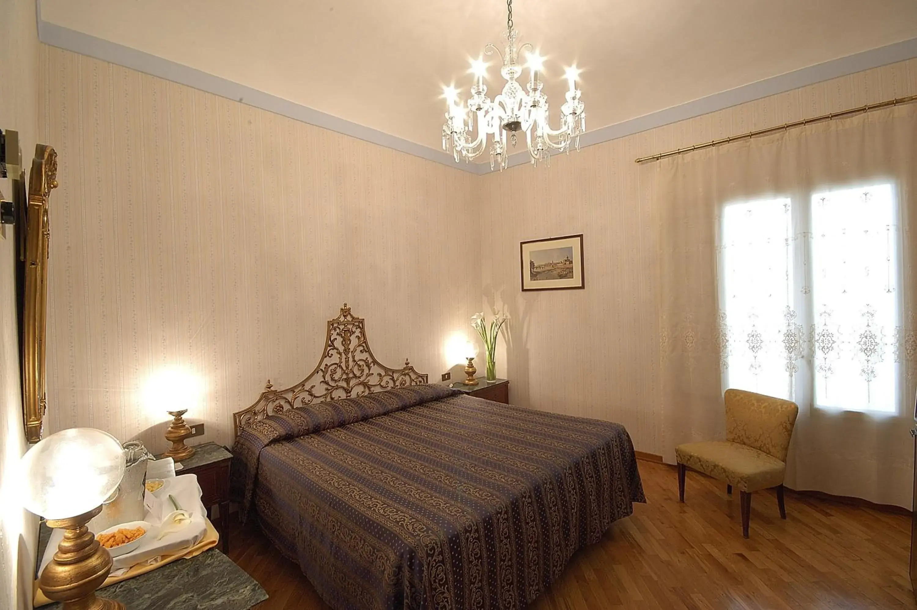 Photo of the whole room, Bed in Hotel Martelli Photo of the whole room, Bed in Hotel Martelli