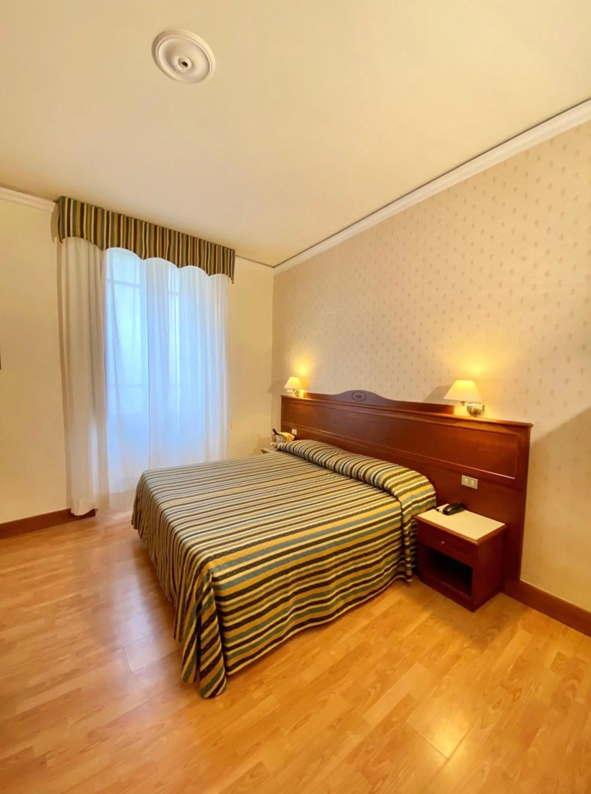 Bedroom, Bed in Hotel Martelli