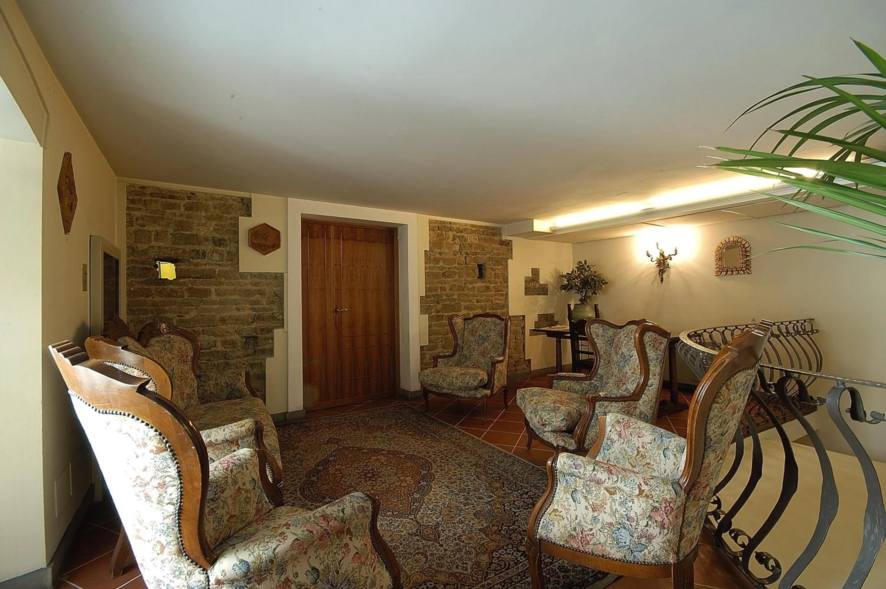 Communal lounge/ TV room in Hotel Martelli