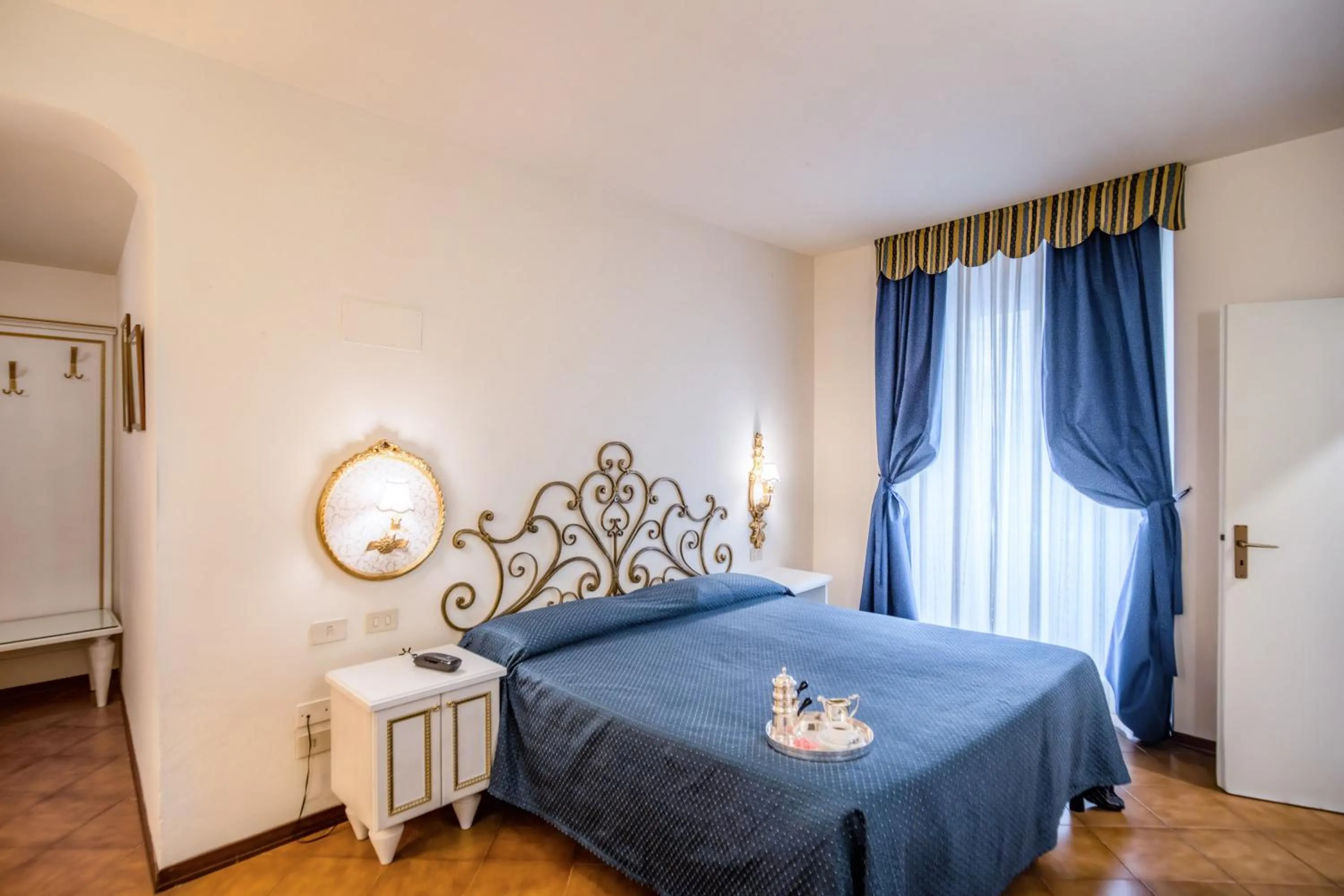 Bedroom, Bed in Hotel Martelli