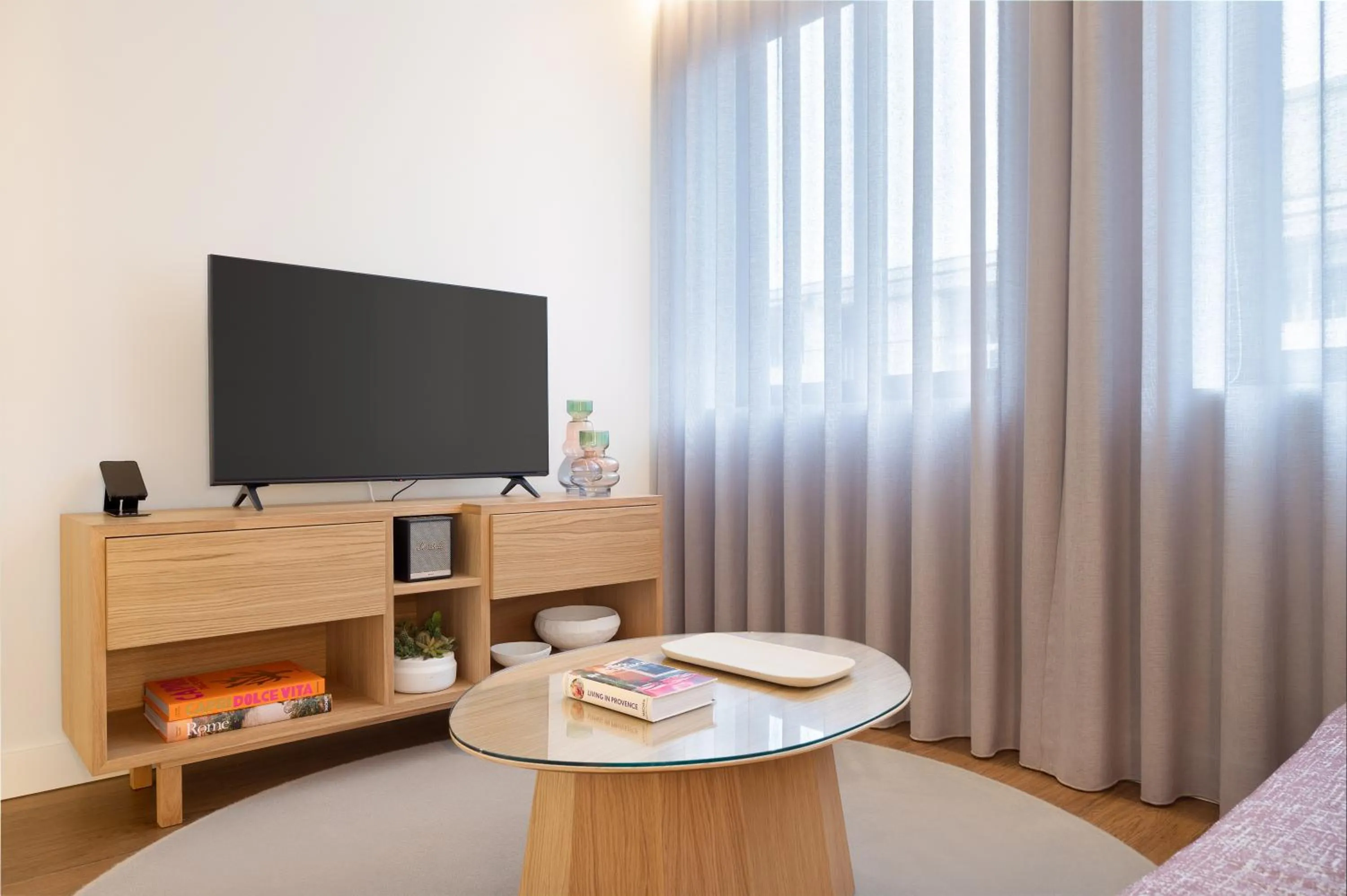 Premium Apartment with Street View in Catarina Serviced Apartments by HostWise