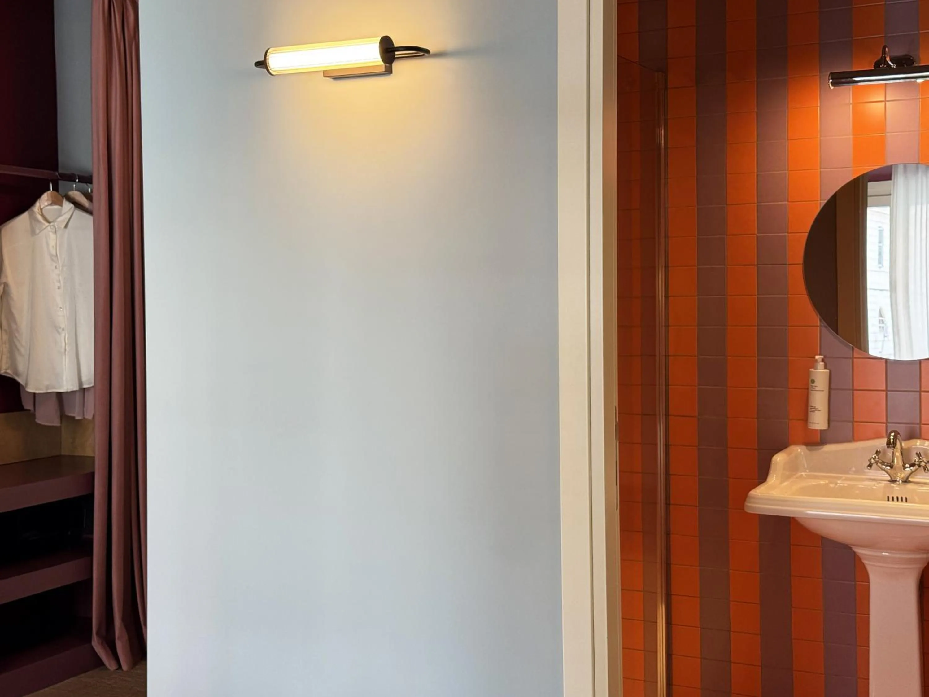 Bathroom in Hotel Cortina