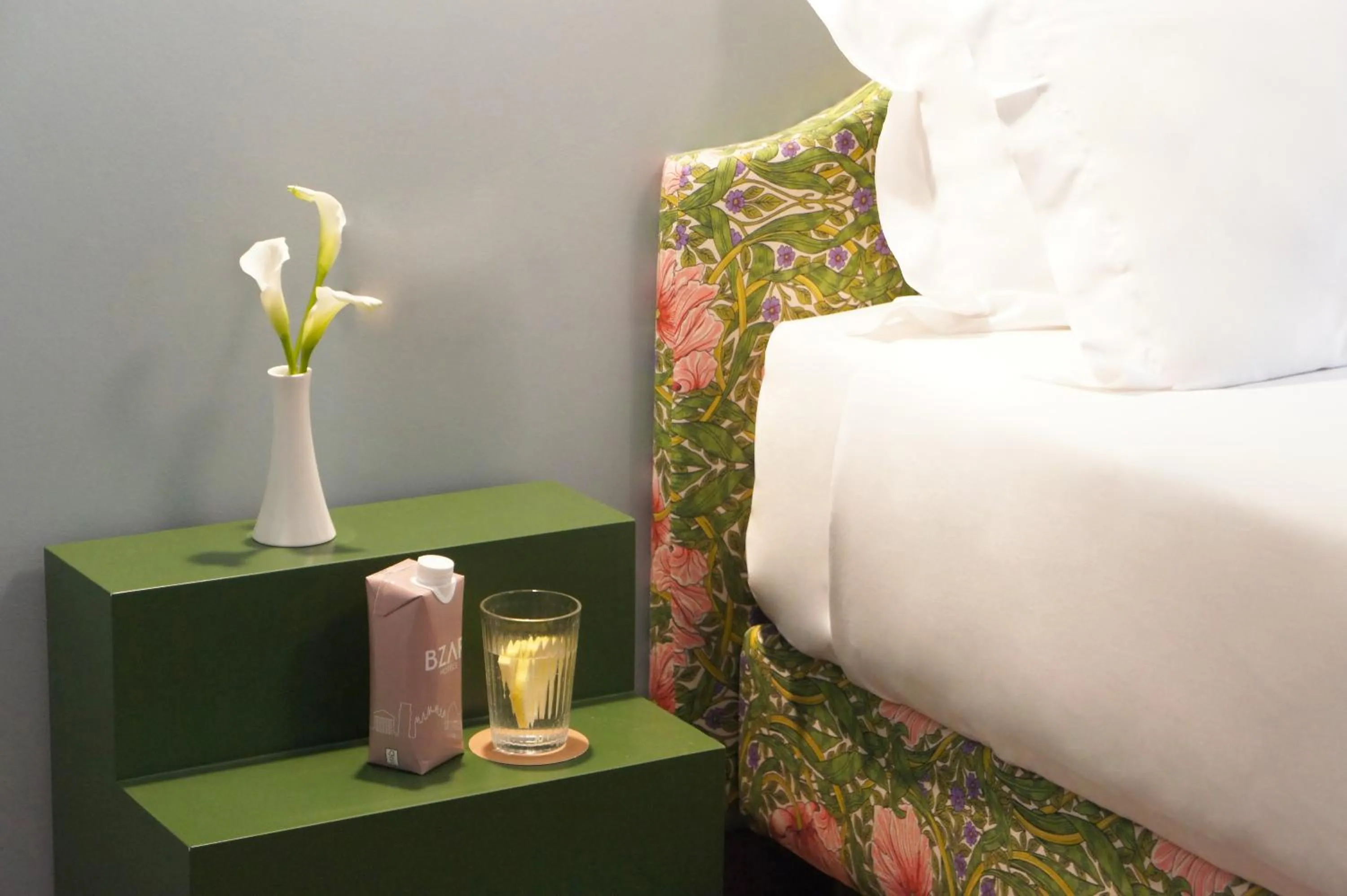 Decorative detail, Bed in Hotel Cortina