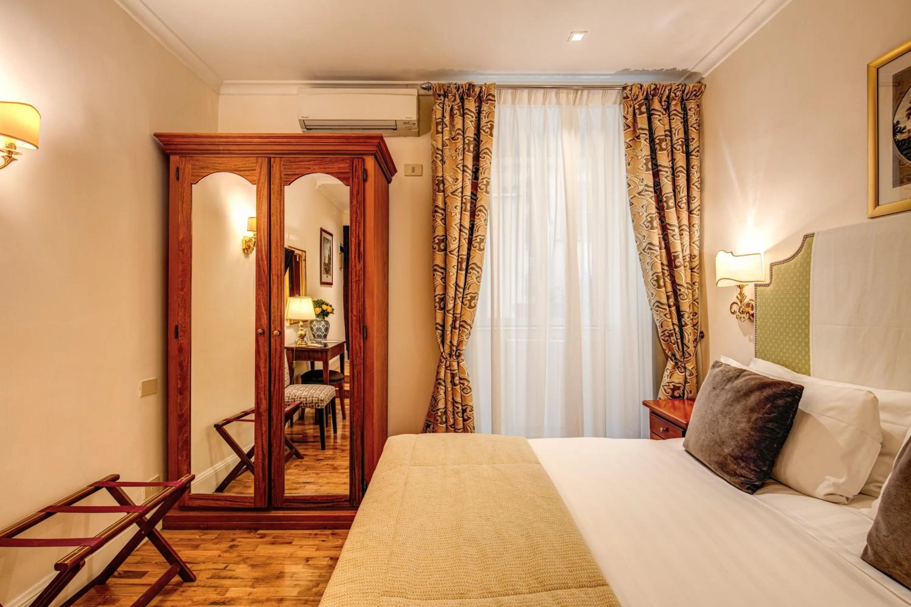 Bed in Hotel Cortina