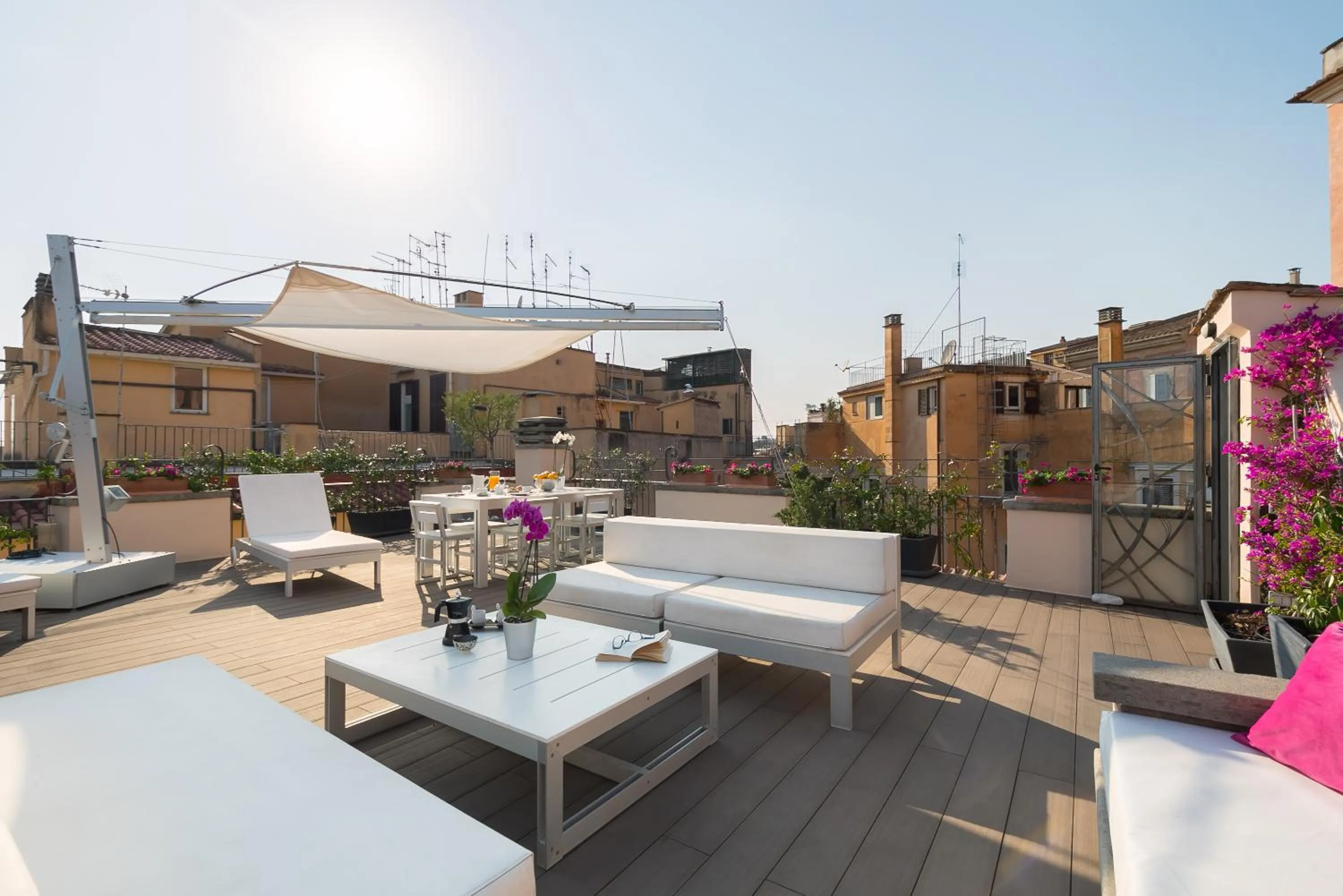 Balcony/Terrace in Nostromondo Ciancaleoni Palace