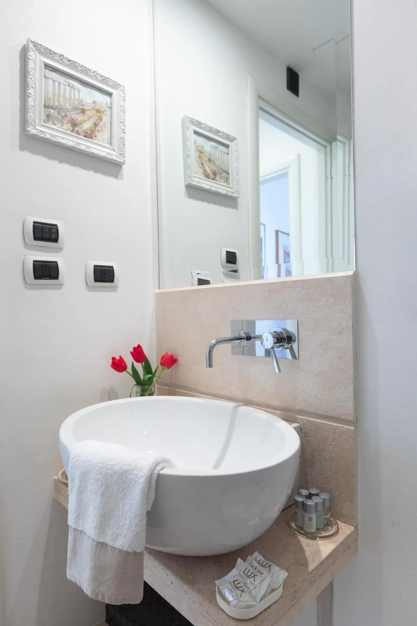 Nostromondo Ciancaleoni Palace