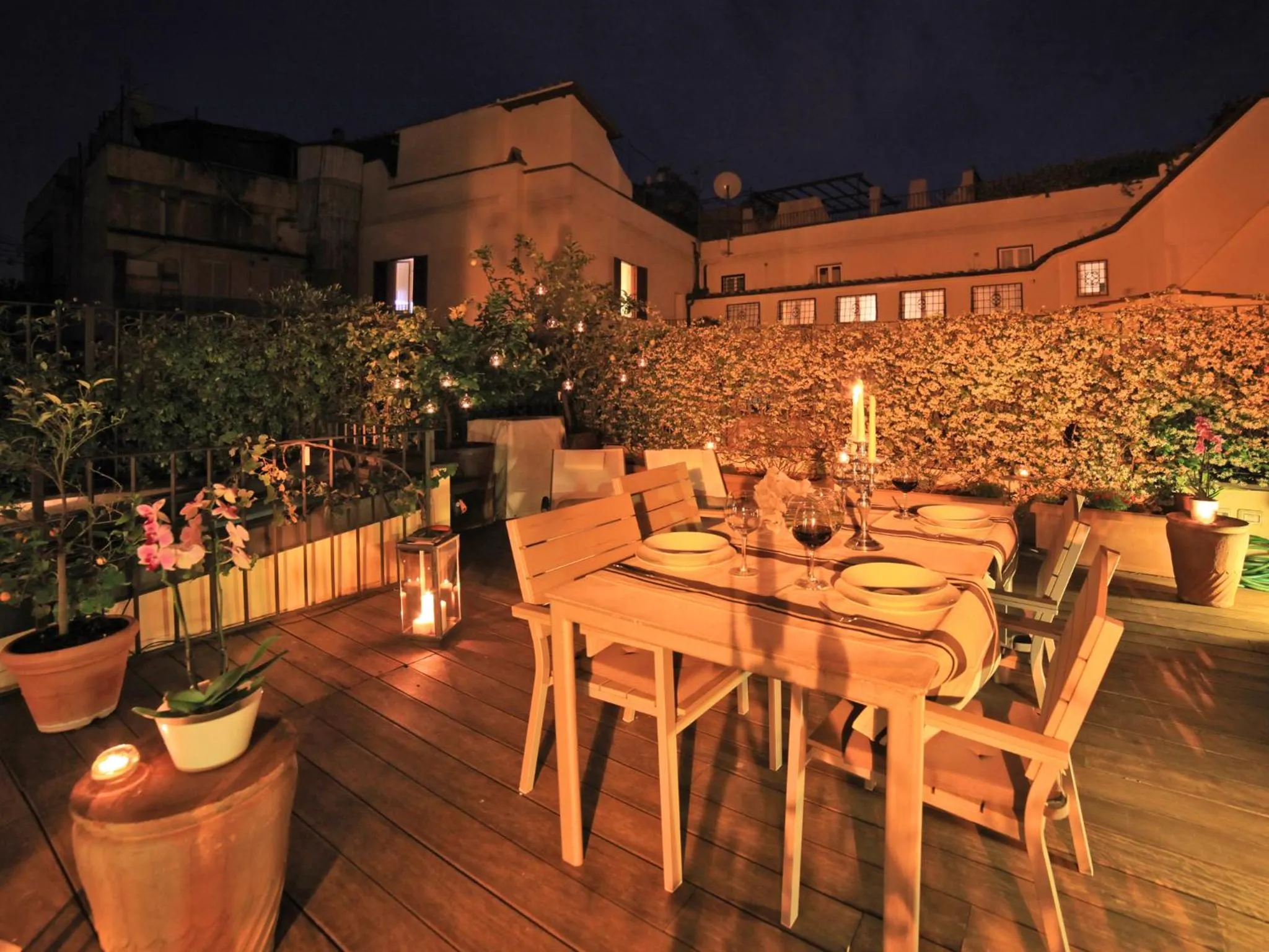 Dining area in Nostromondo Ciancaleoni Palace