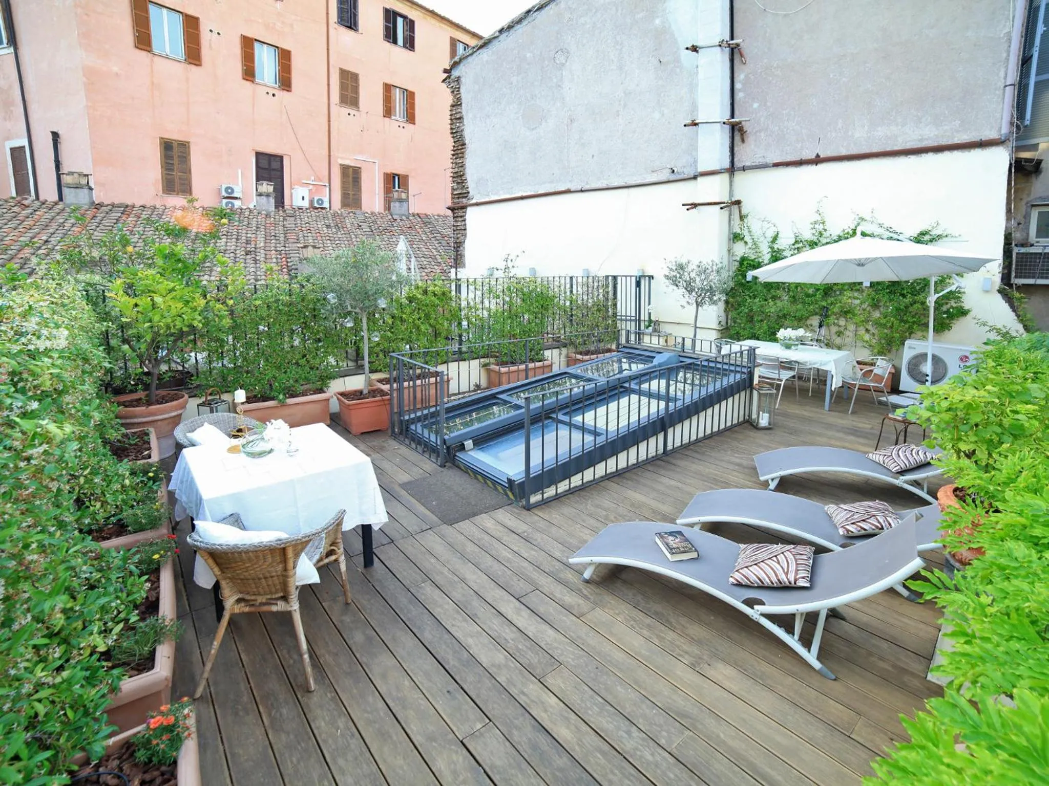Balcony/Terrace in Nostromondo Ciancaleoni Palace