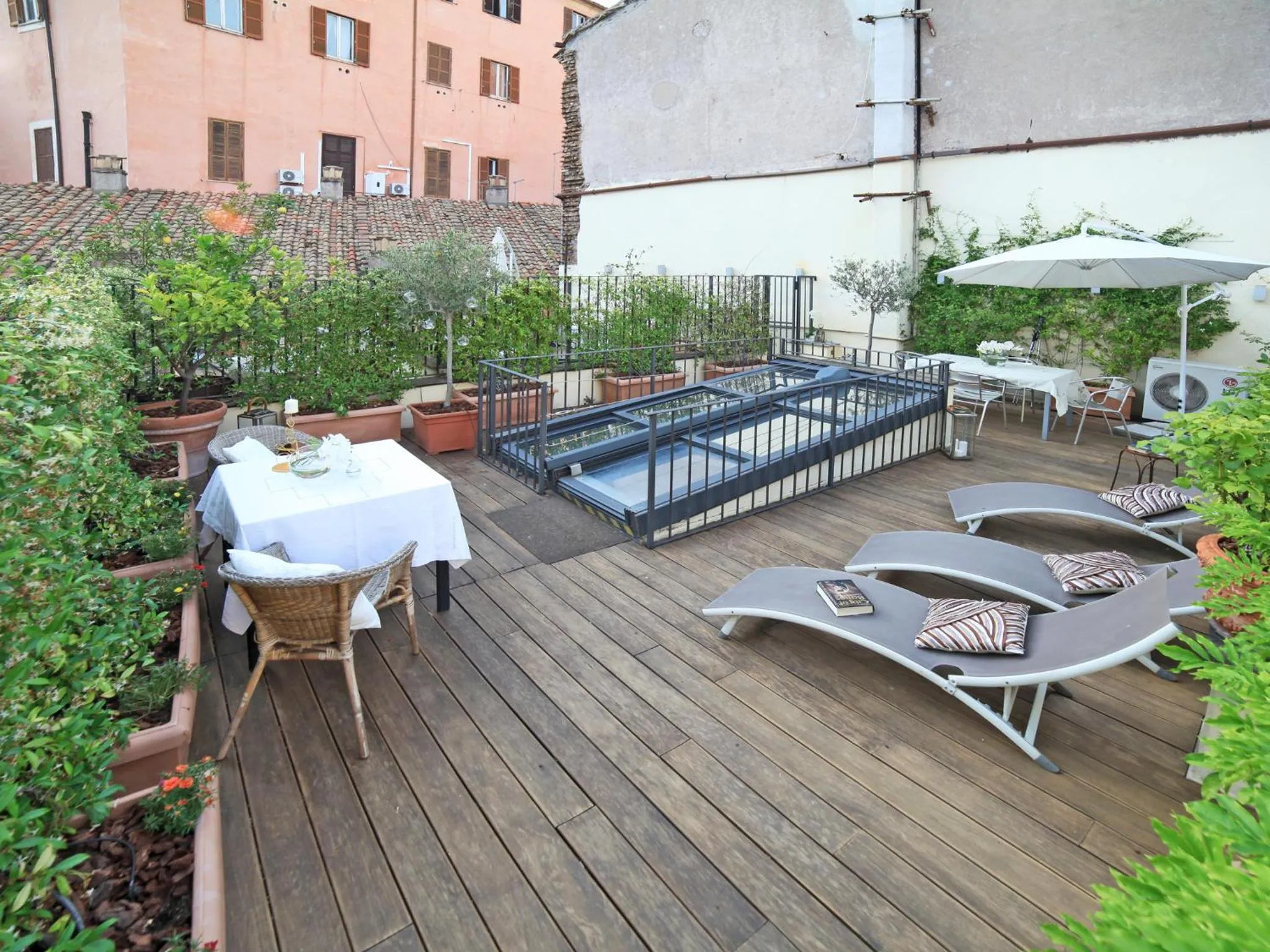 Balcony/Terrace in Nostromondo Ciancaleoni Palace