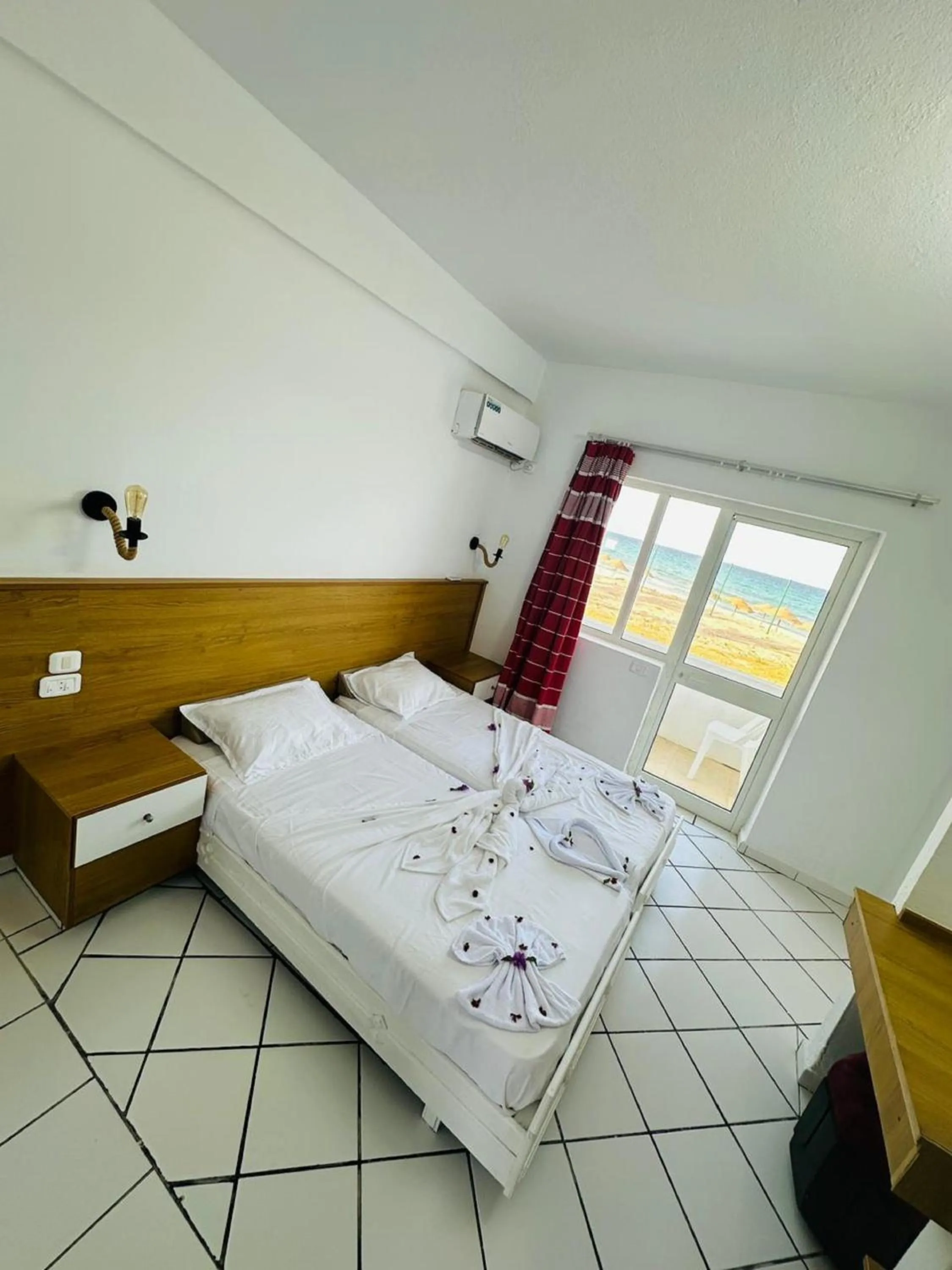 Bedroom, Bed in Hotel Best Beach- Family Only