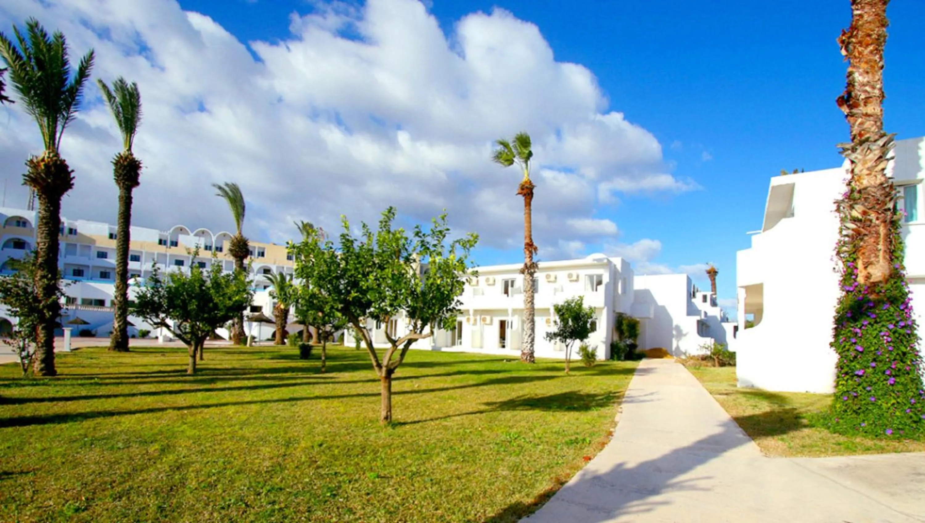 Garden in Hotel Best Beach- Family Only
