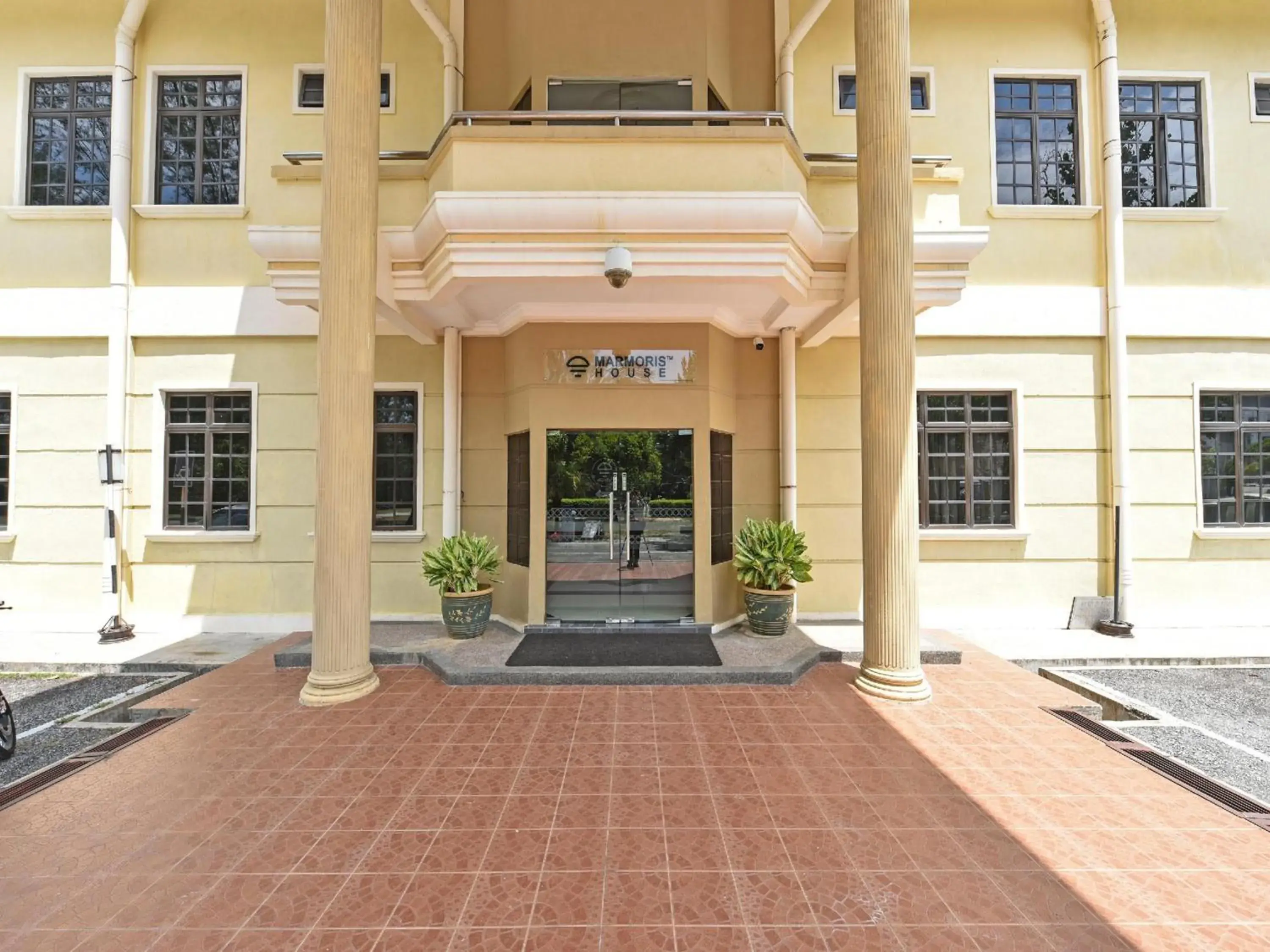 Facade/entrance in Capital O 90434 Marmoris House Facade/entrance in Capital O 90434 Marmoris House