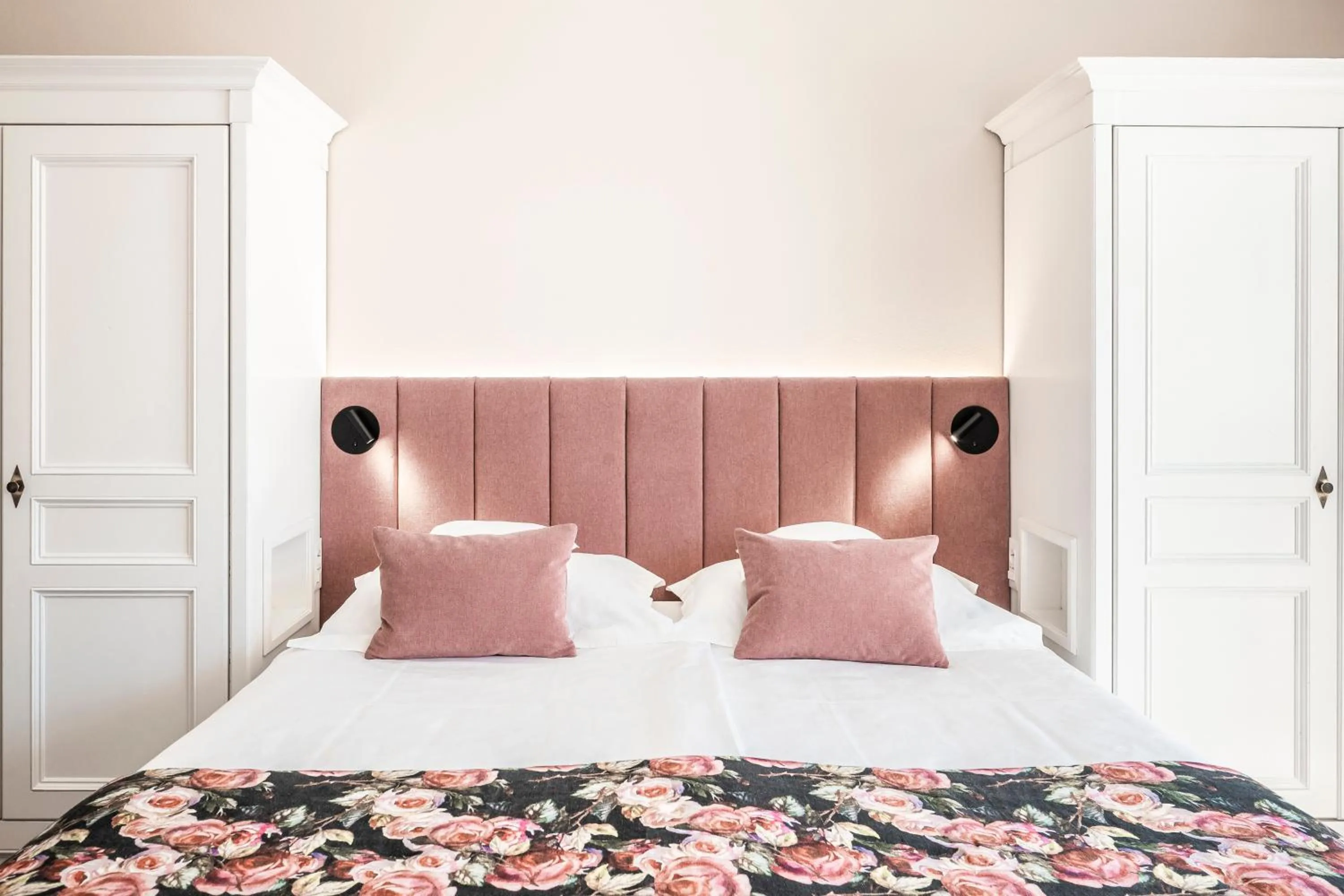 Photo of the whole room, Bed in Hotel Pienzenau Am Schlosspark