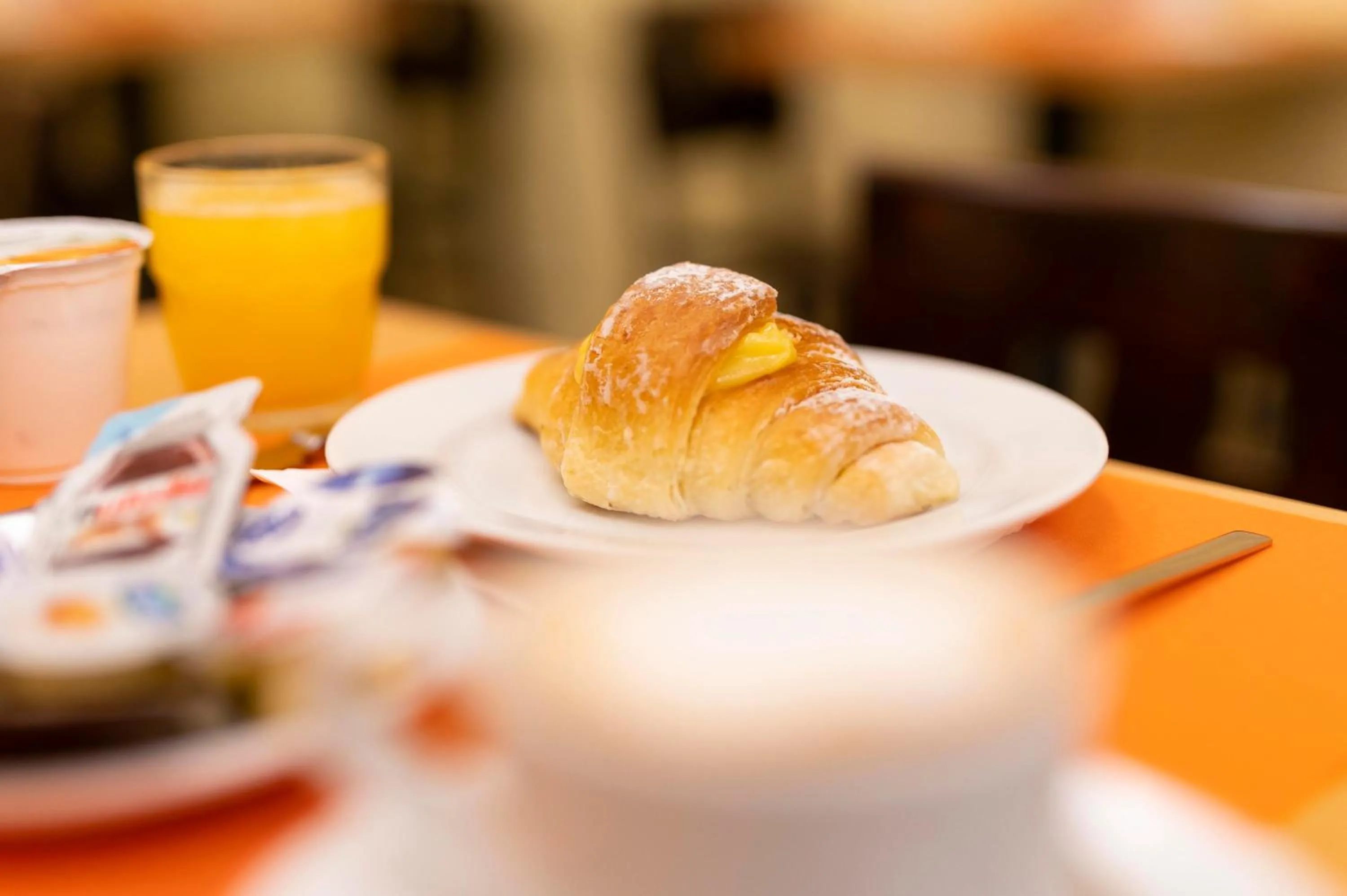 Food and drinks in Hotel Virgilio