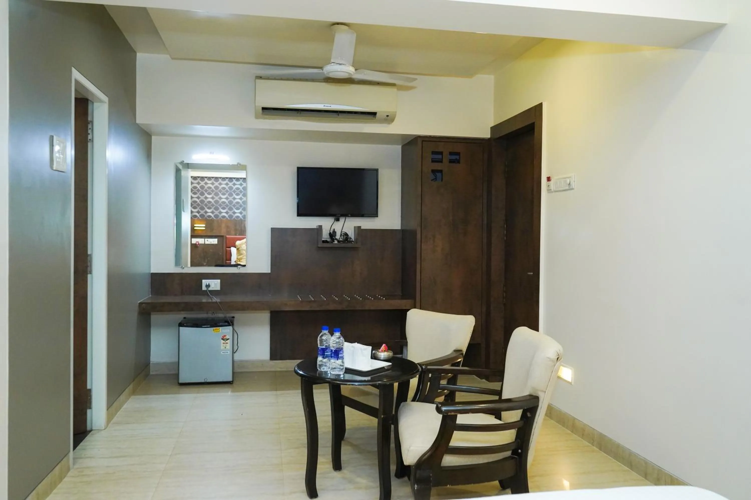 TV and multimedia in Hotel Spices Navi Mumbai