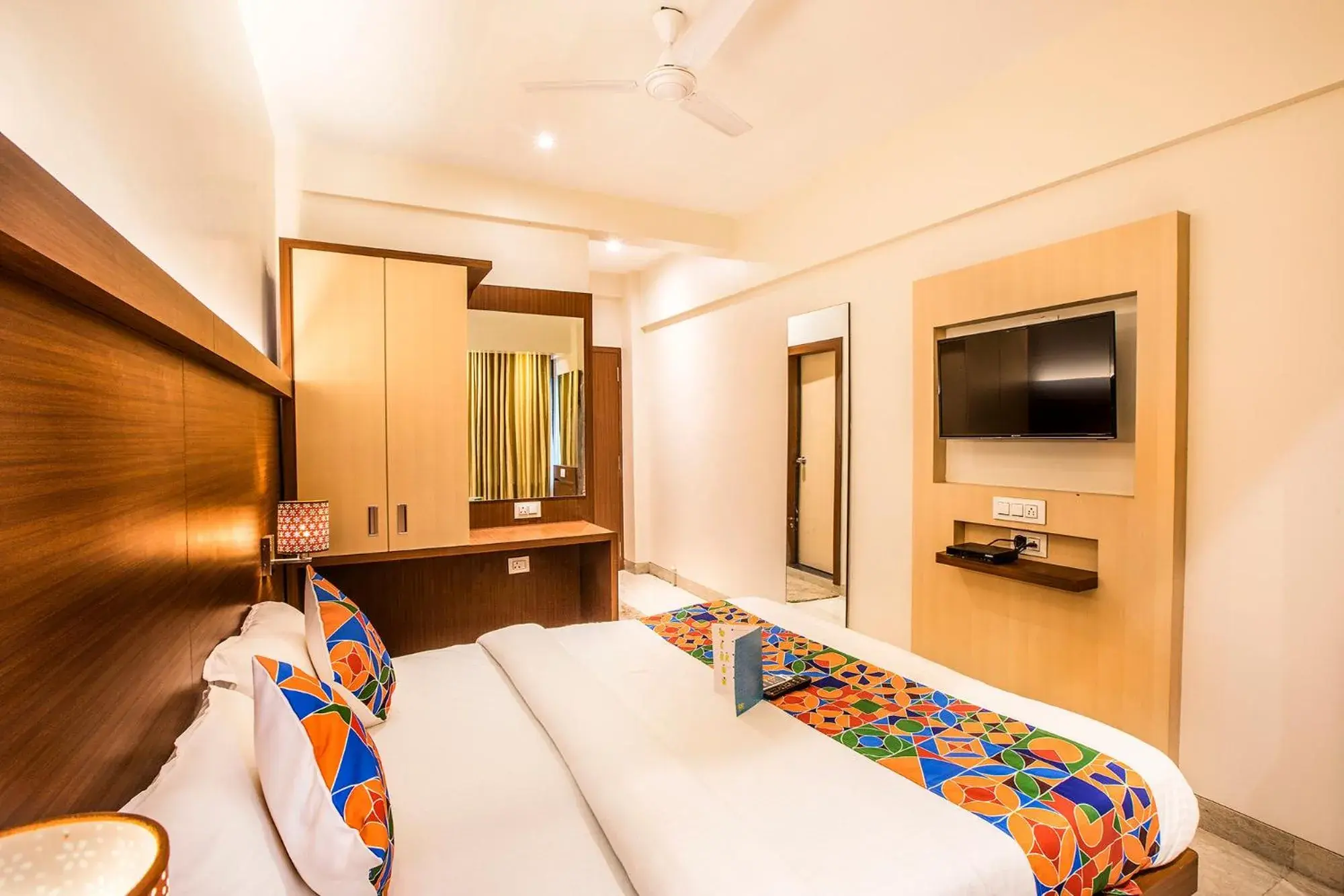 TV and multimedia, Bed in FabHotel Spring inn - Nr Borivali Station TV and multimedia, Bed in FabHotel Spring inn - Nr Borivali Station