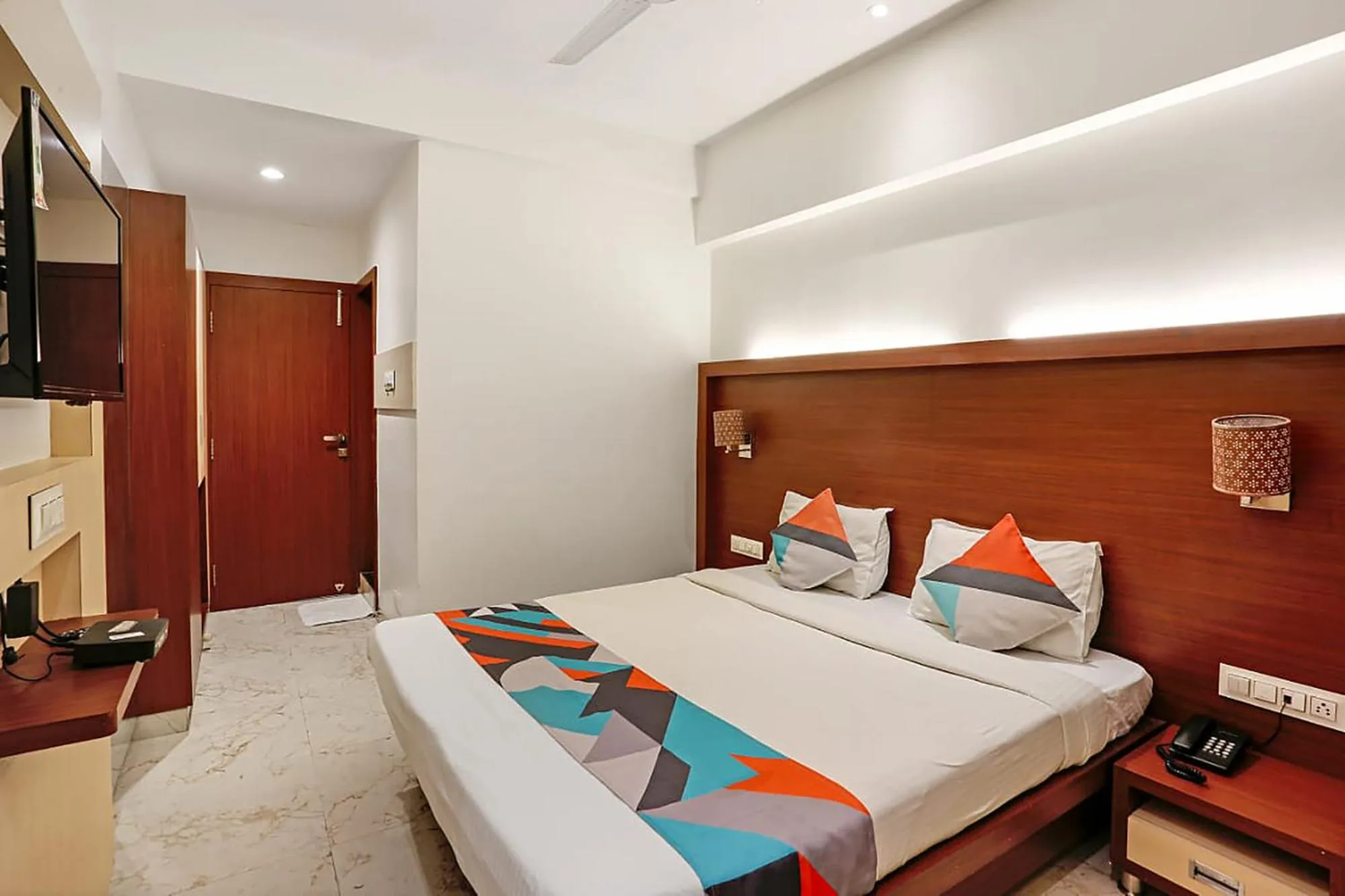 Bed in FabHotel Spring inn - Nr Borivali Station