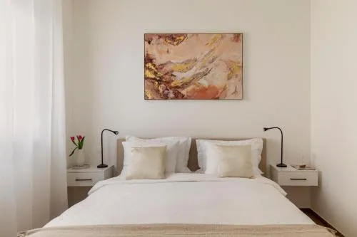 Lake Modern Suites - Free Parking