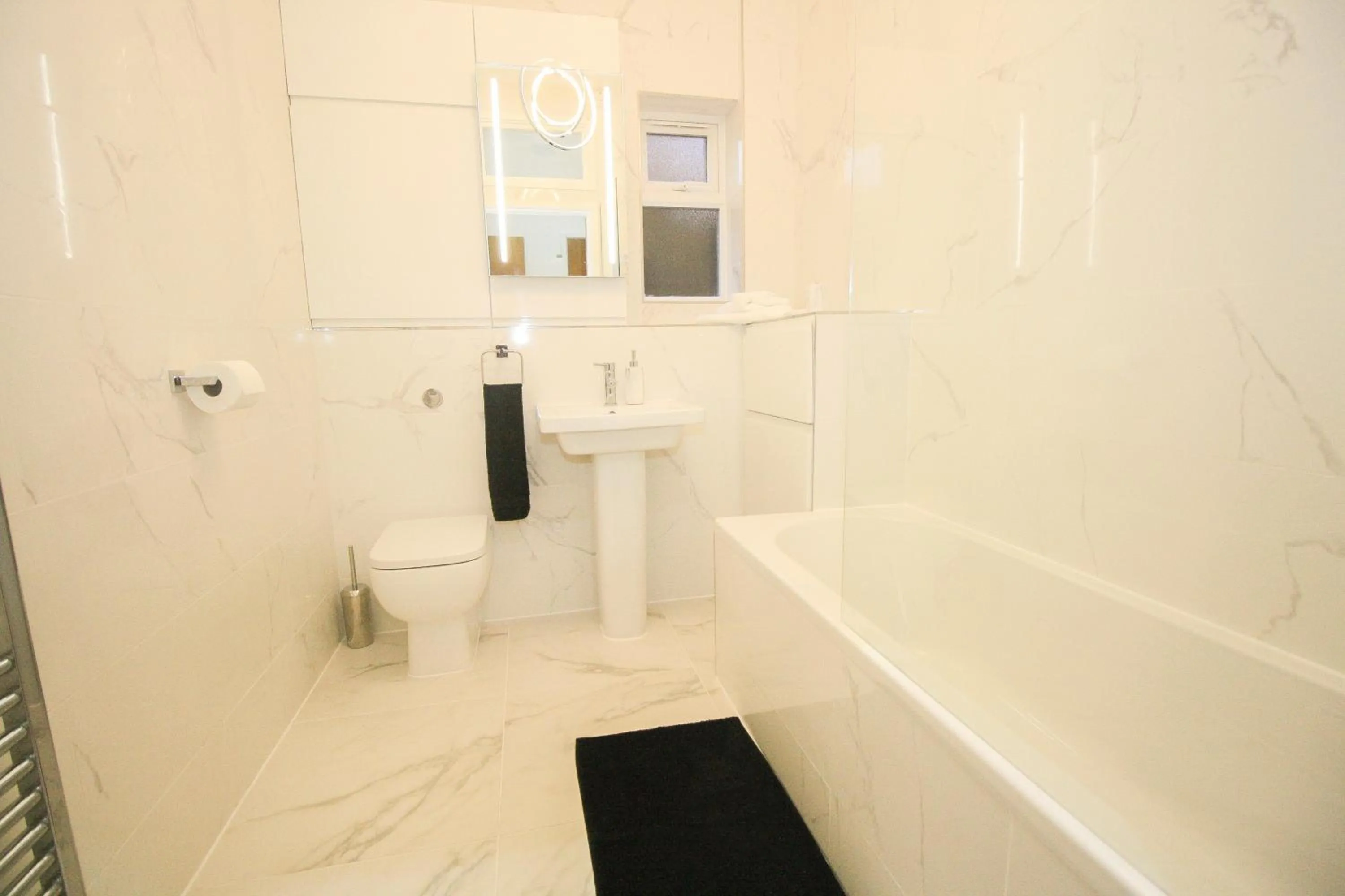 Bathroom in Roman Quarter