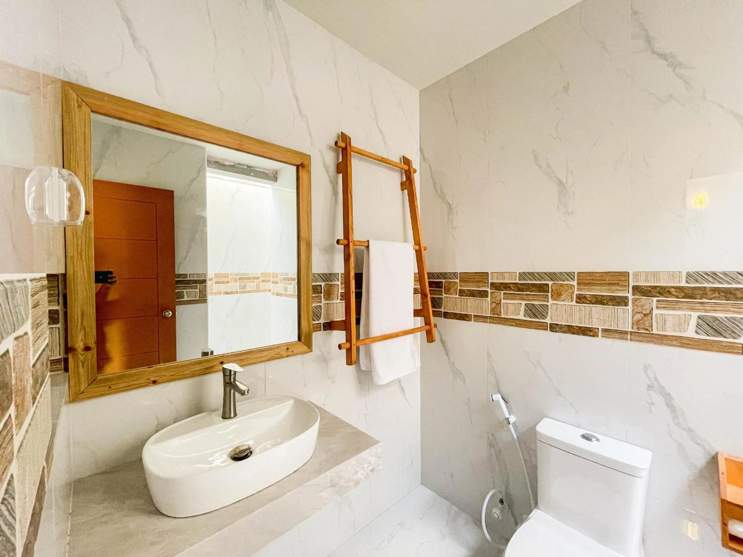 Shower in Suffix Retreat - Stay, Dive & Explore Fuvahmulah