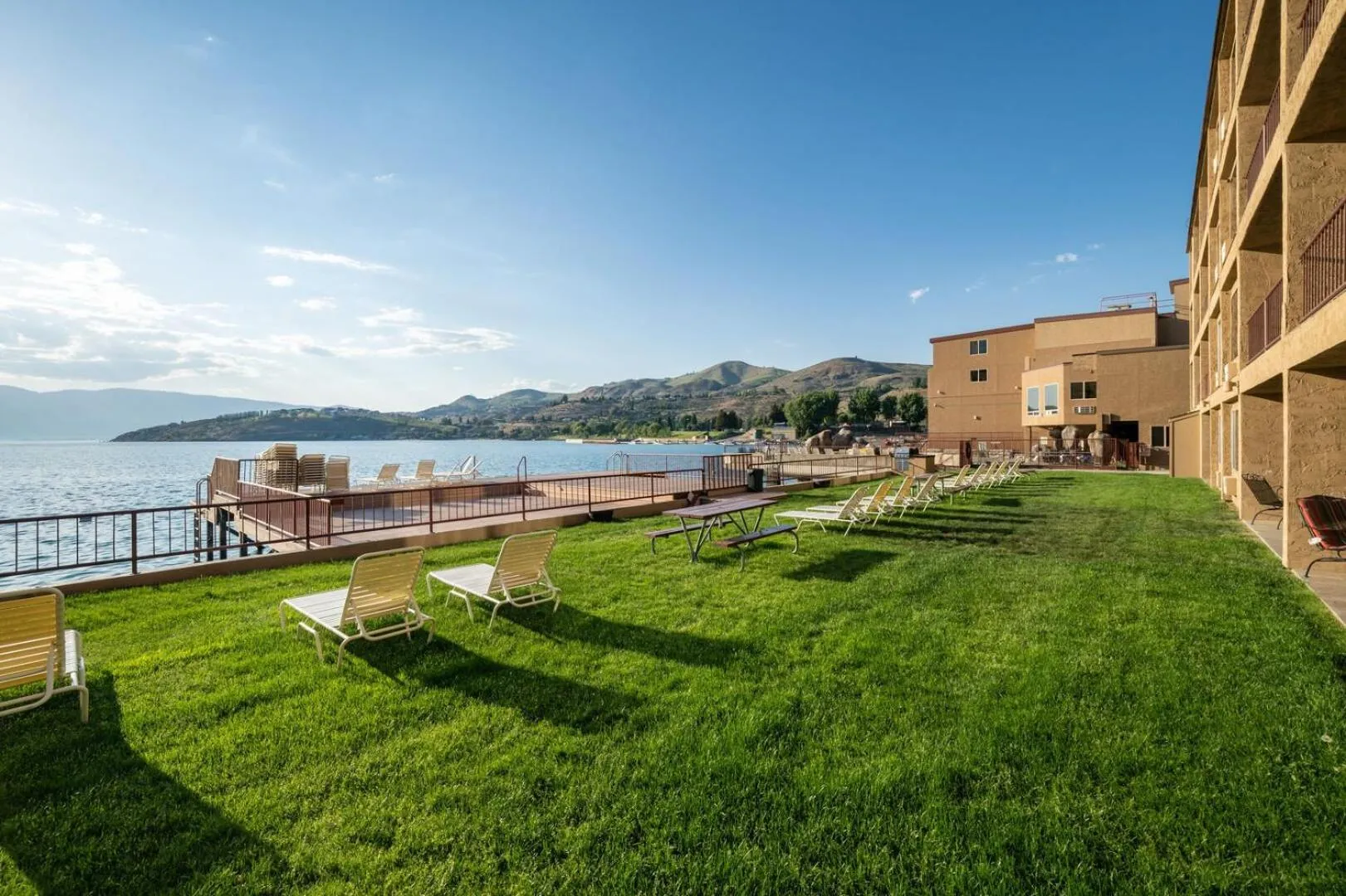 Grandview Lake Chelan- Waterfront View, Pool, Hot tub, Golf, 1 Min To Downtown