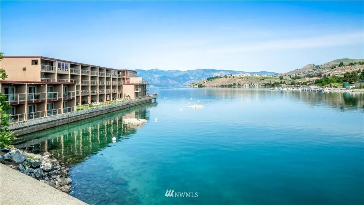 Grandview Lake Chelan- Waterfront View, Pool, Hot tub, Golf, 1 Min To Downtown