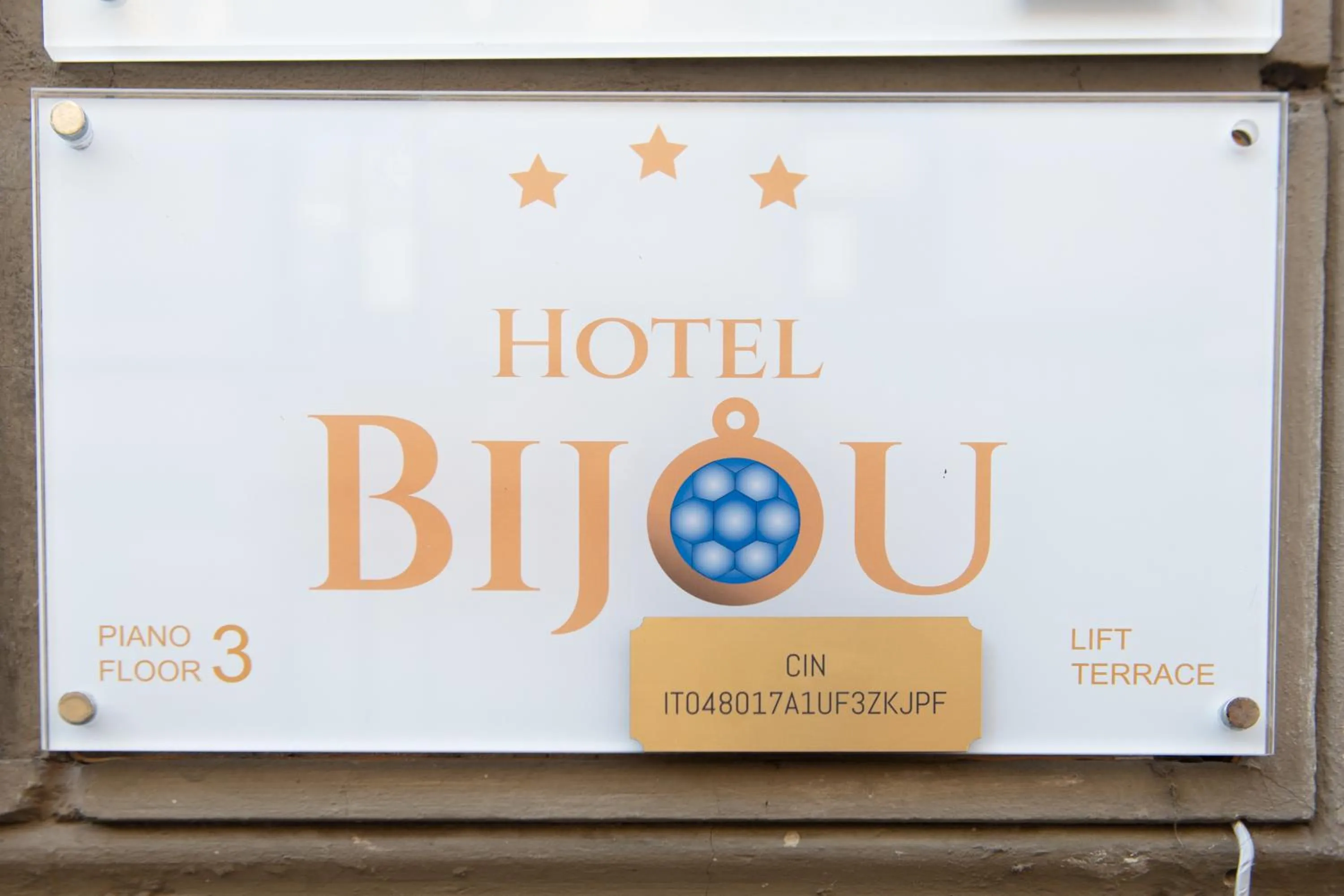 Property building in Hotel Bijou Roof Terrace