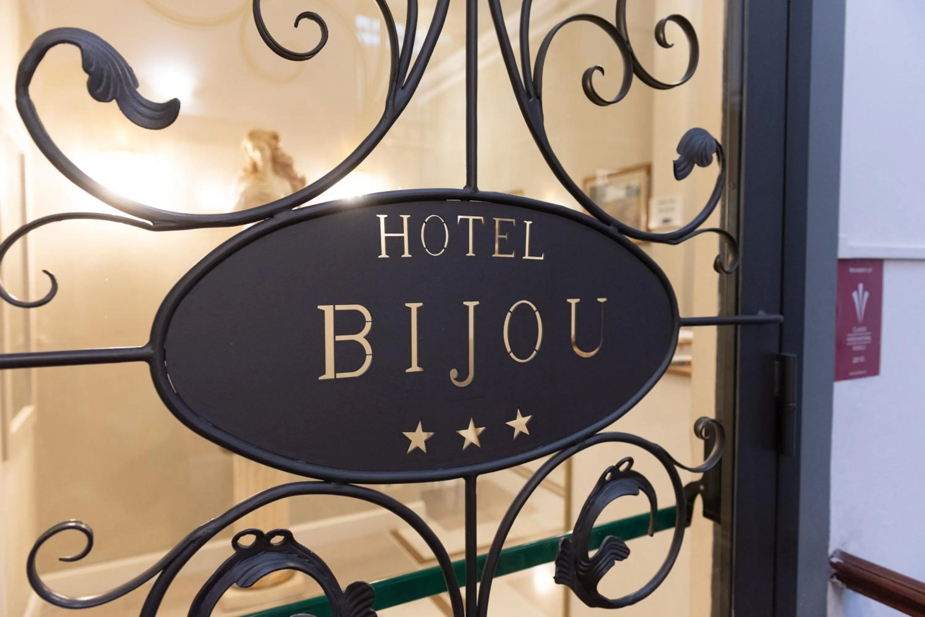 Property building in Hotel Bijou Roof Terrace