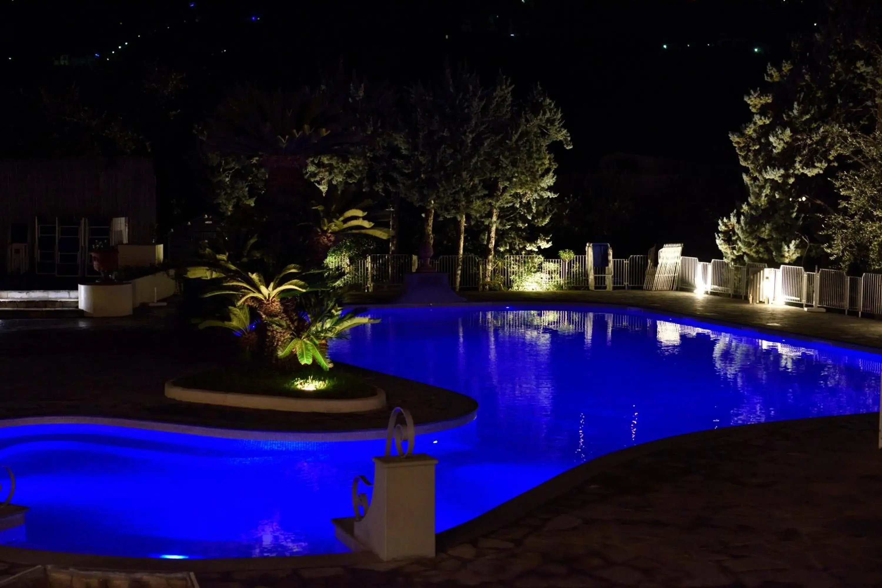 Swimming pool in Grand Hotel Aminta Swimming pool in Grand Hotel Aminta