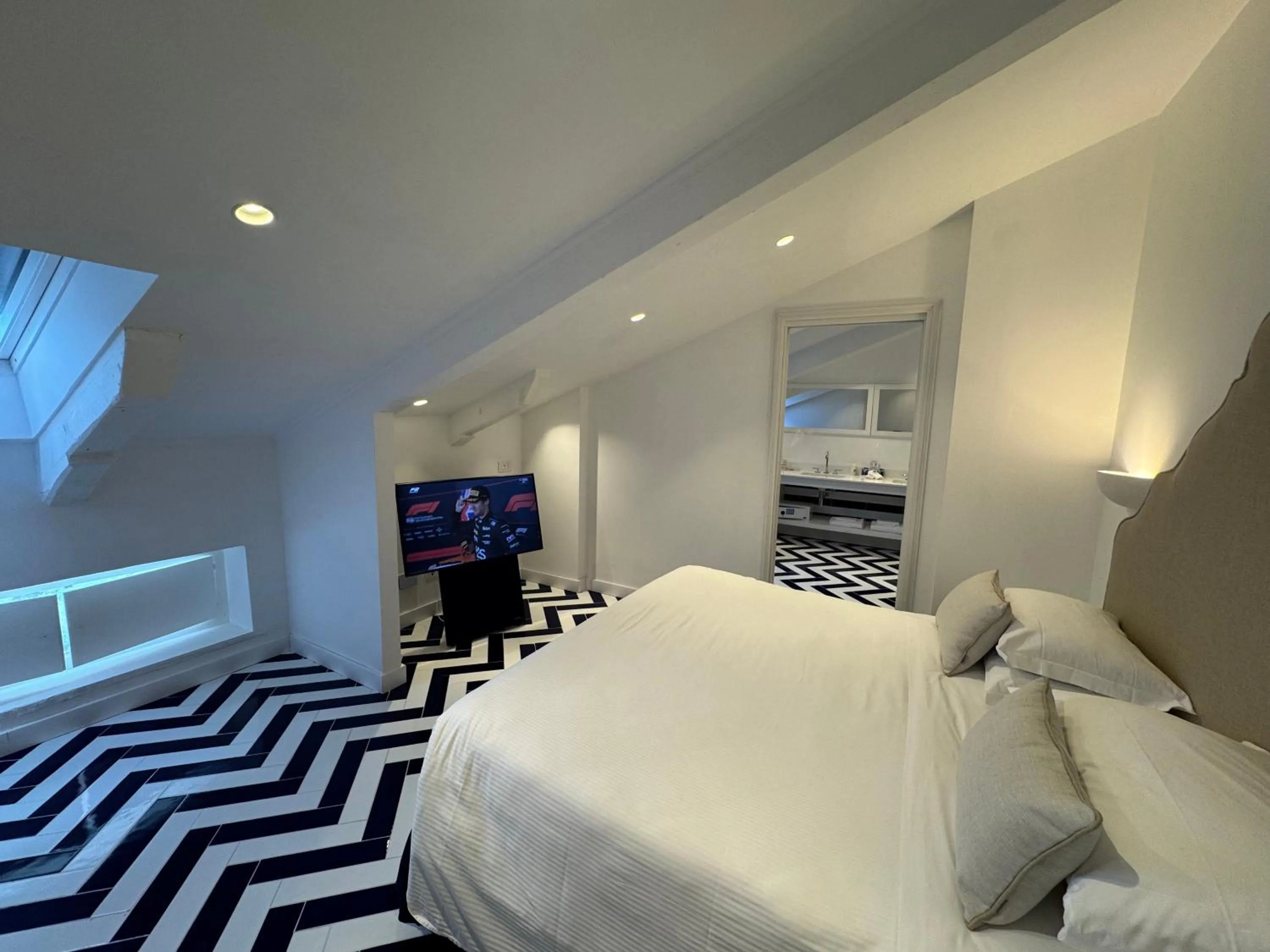 Bed in Grand Hotel Aminta