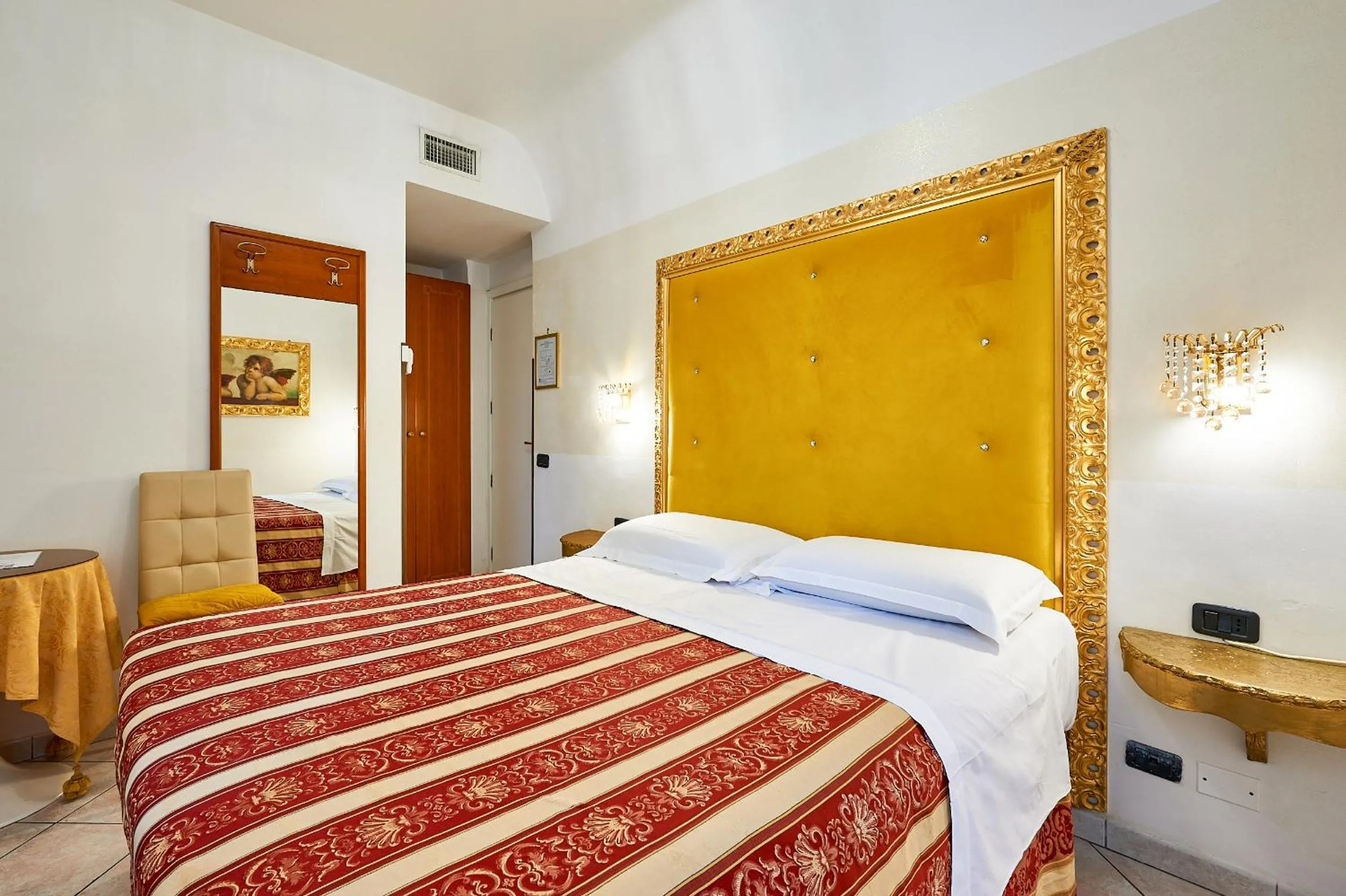 Bed in Hotel Virginia