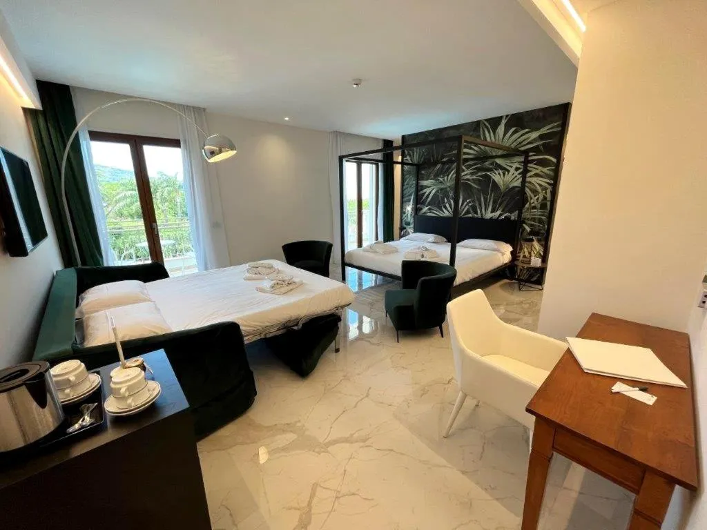 Photo of the whole room, Bed in Hotel Alpha