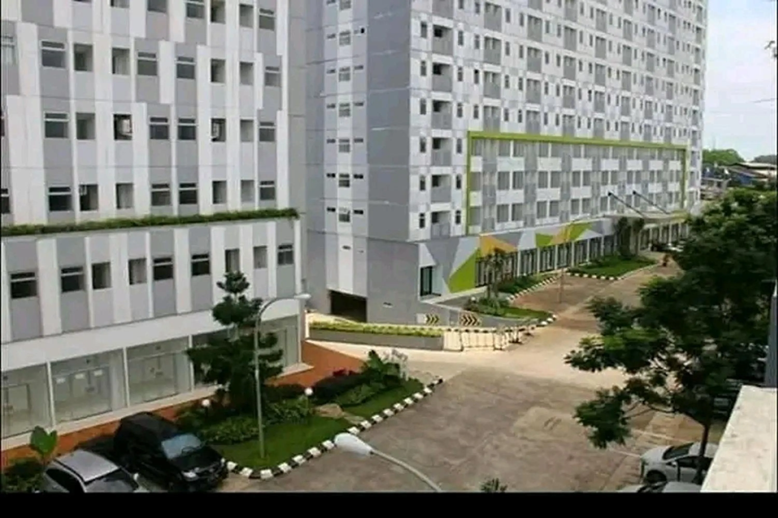 Property building in Room Rendi Gunung Putri Square