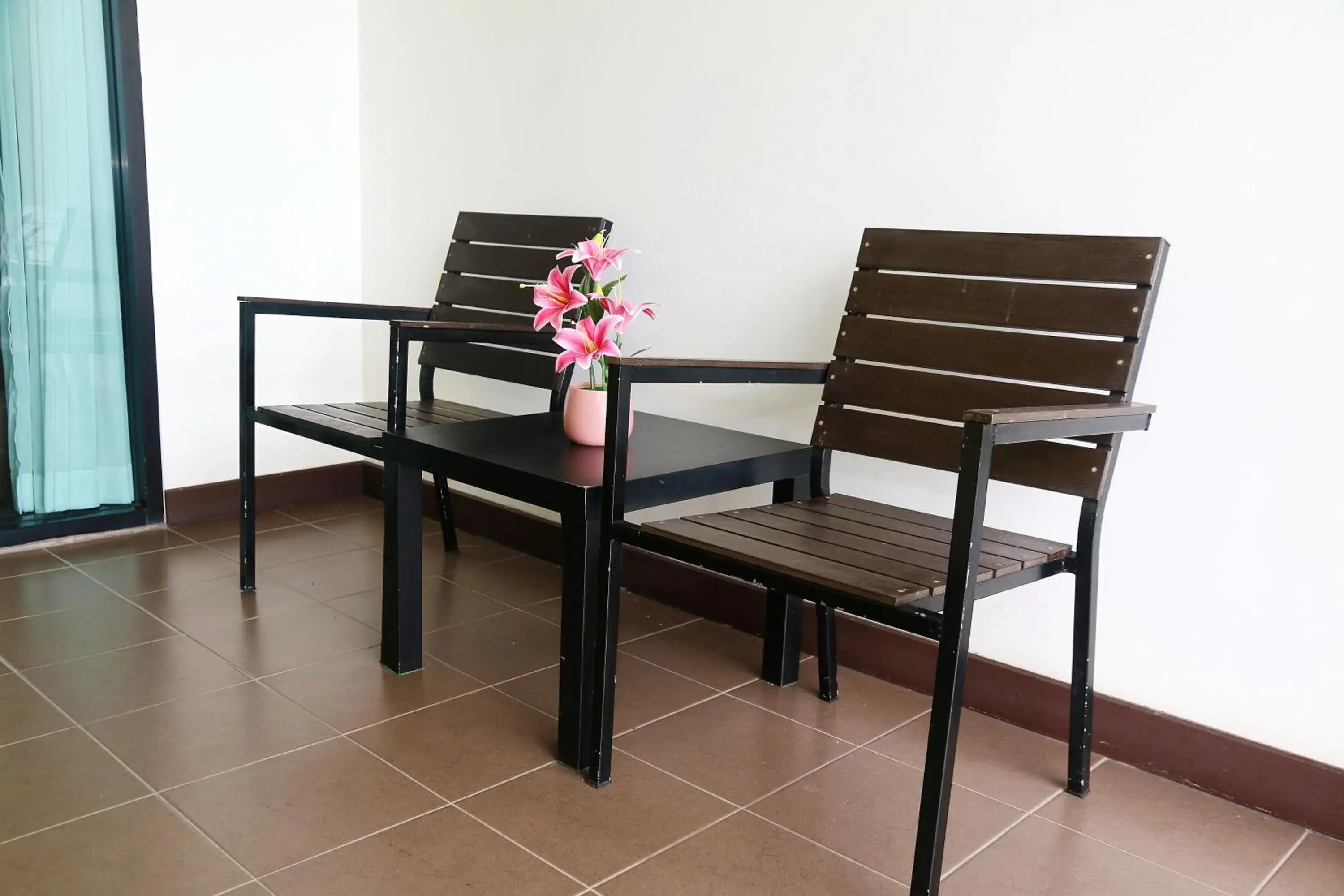 Living room in Arthitaya Green Nature Hotel & Lakkhana Poolside Resort Living room in Arthitaya Green Nature Hotel & Lakkhana Poolside Resort