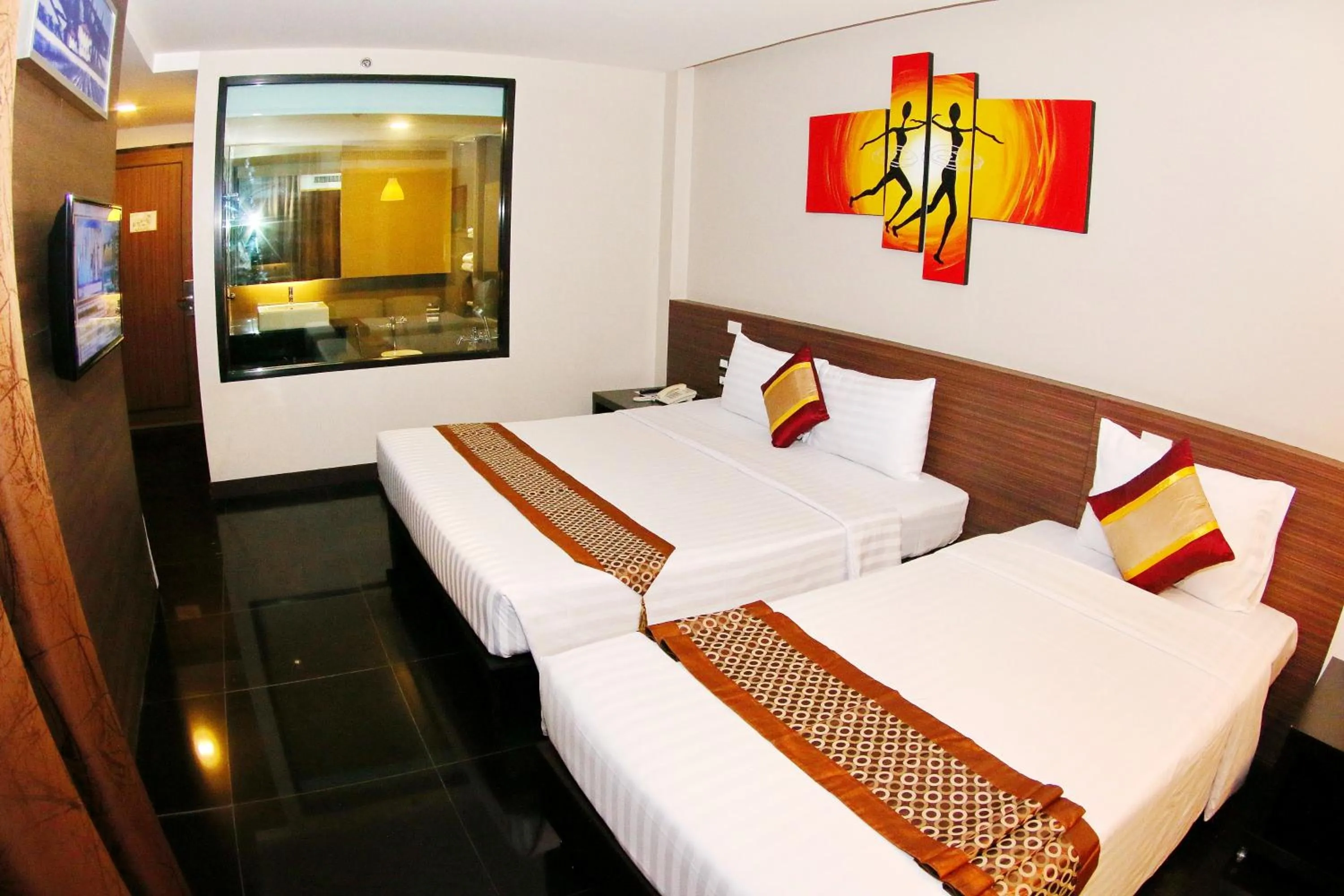 Bed in Arthitaya Green Nature Hotel & Lakkhana Poolside Resort