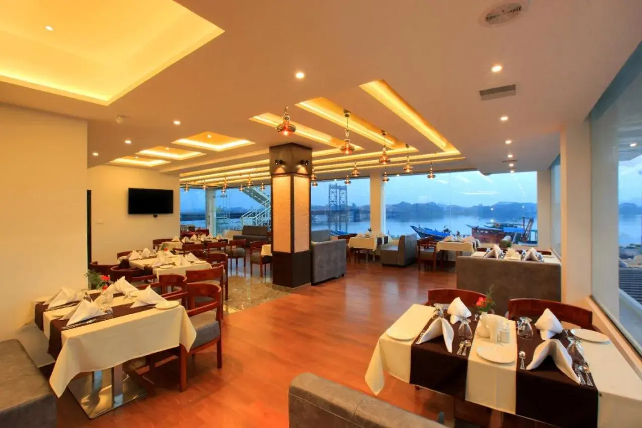 Restaurant/places to eat in RAAS Residency Restaurant/places to eat in RAAS Residency