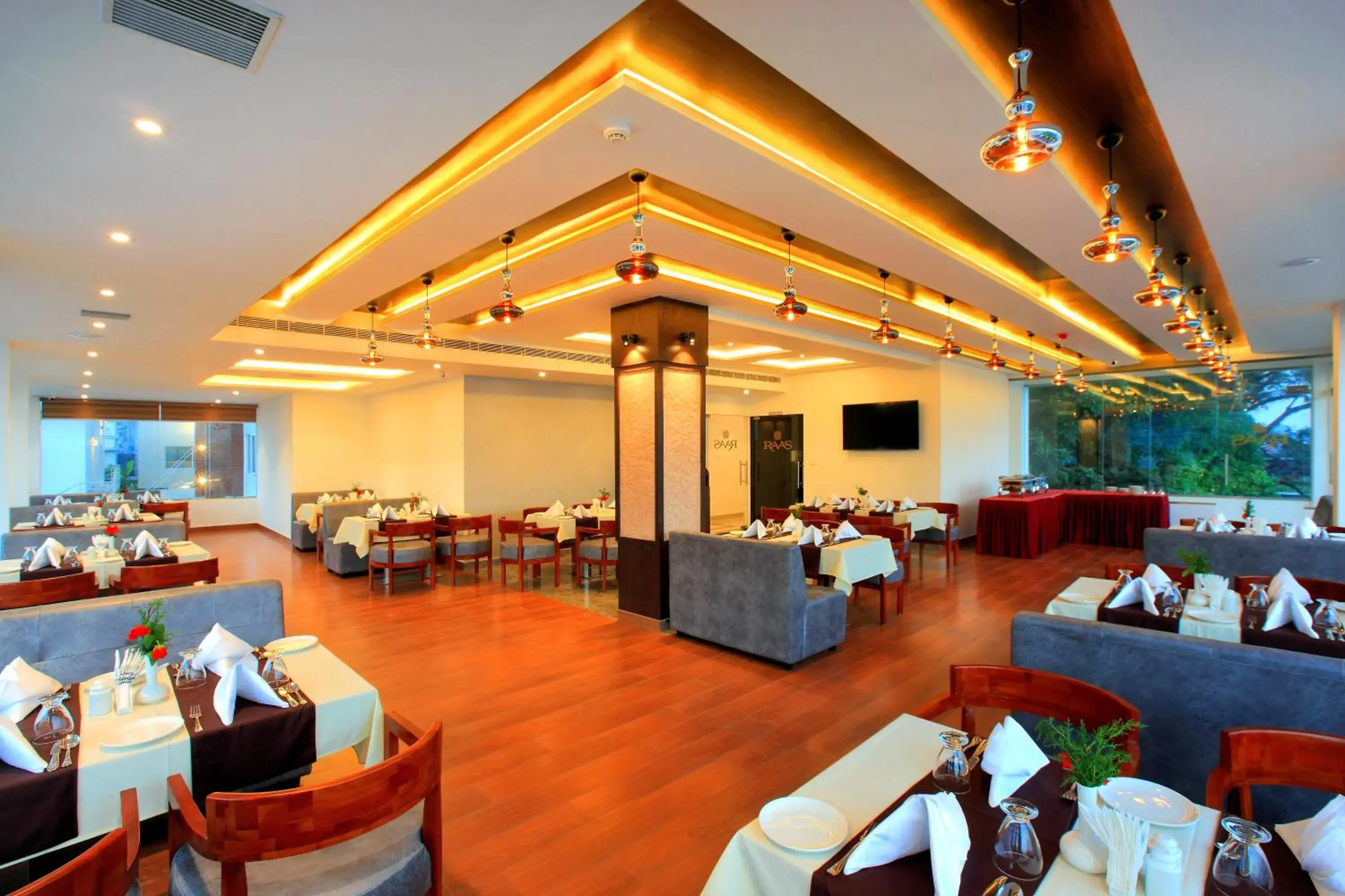 Restaurant/places to eat in RAAS Residency Restaurant/places to eat in RAAS Residency