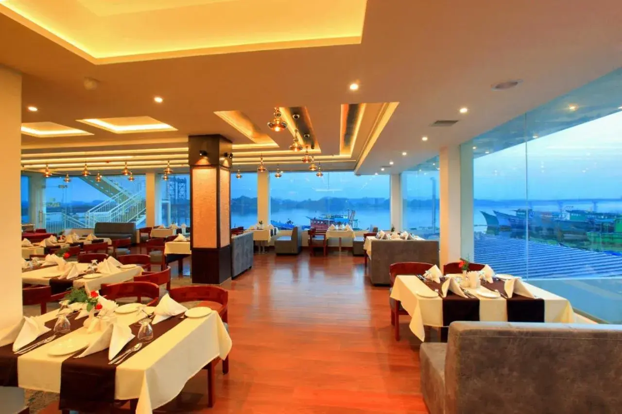 Restaurant/places to eat in RAAS Residency Restaurant/places to eat in RAAS Residency