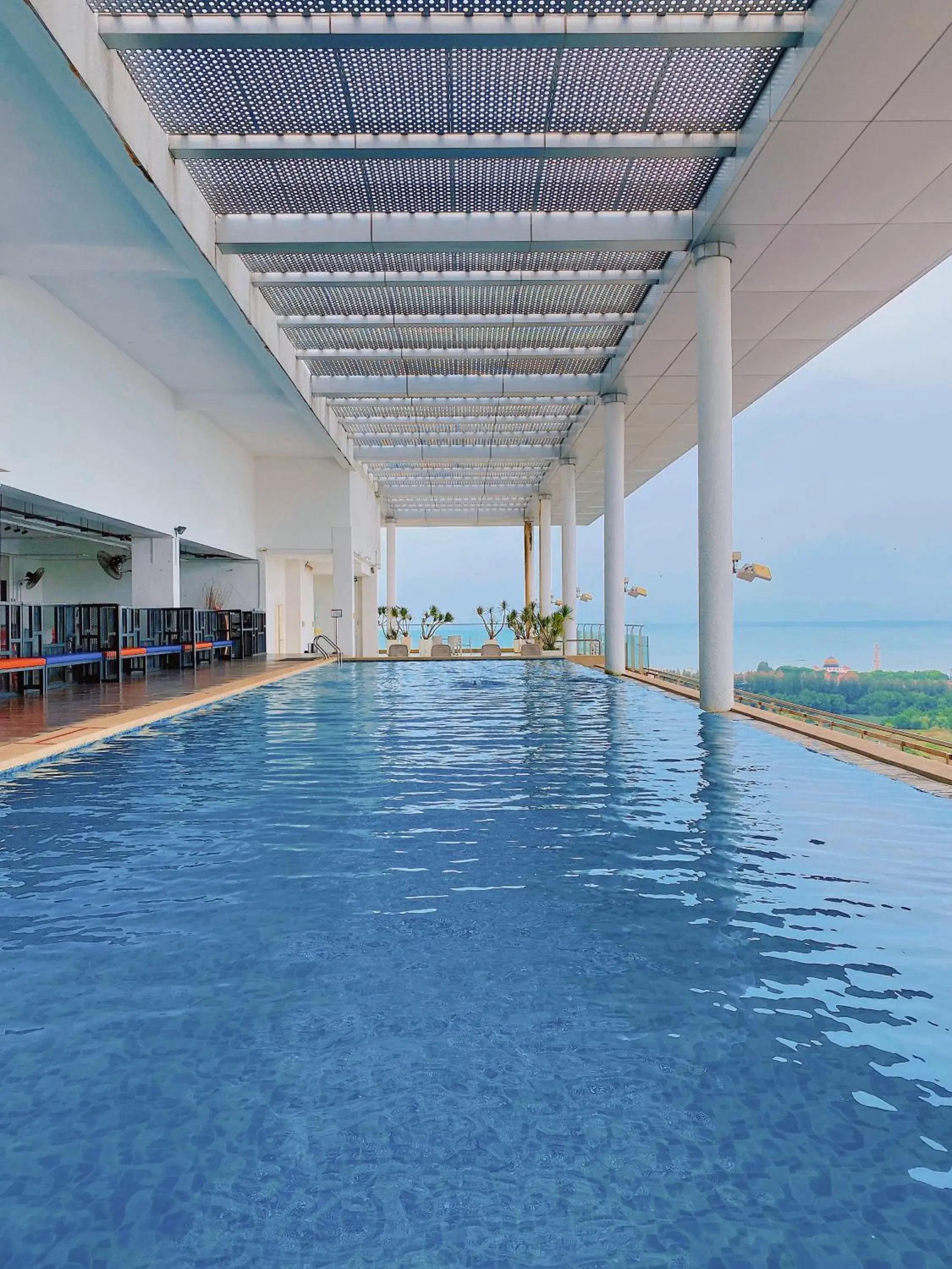 Deluxe Double or Twin Room with City View in Straits Suite by C Homestay Malacca Deluxe Double or Twin Room with City View in Straits Suite by C Homestay Malacca