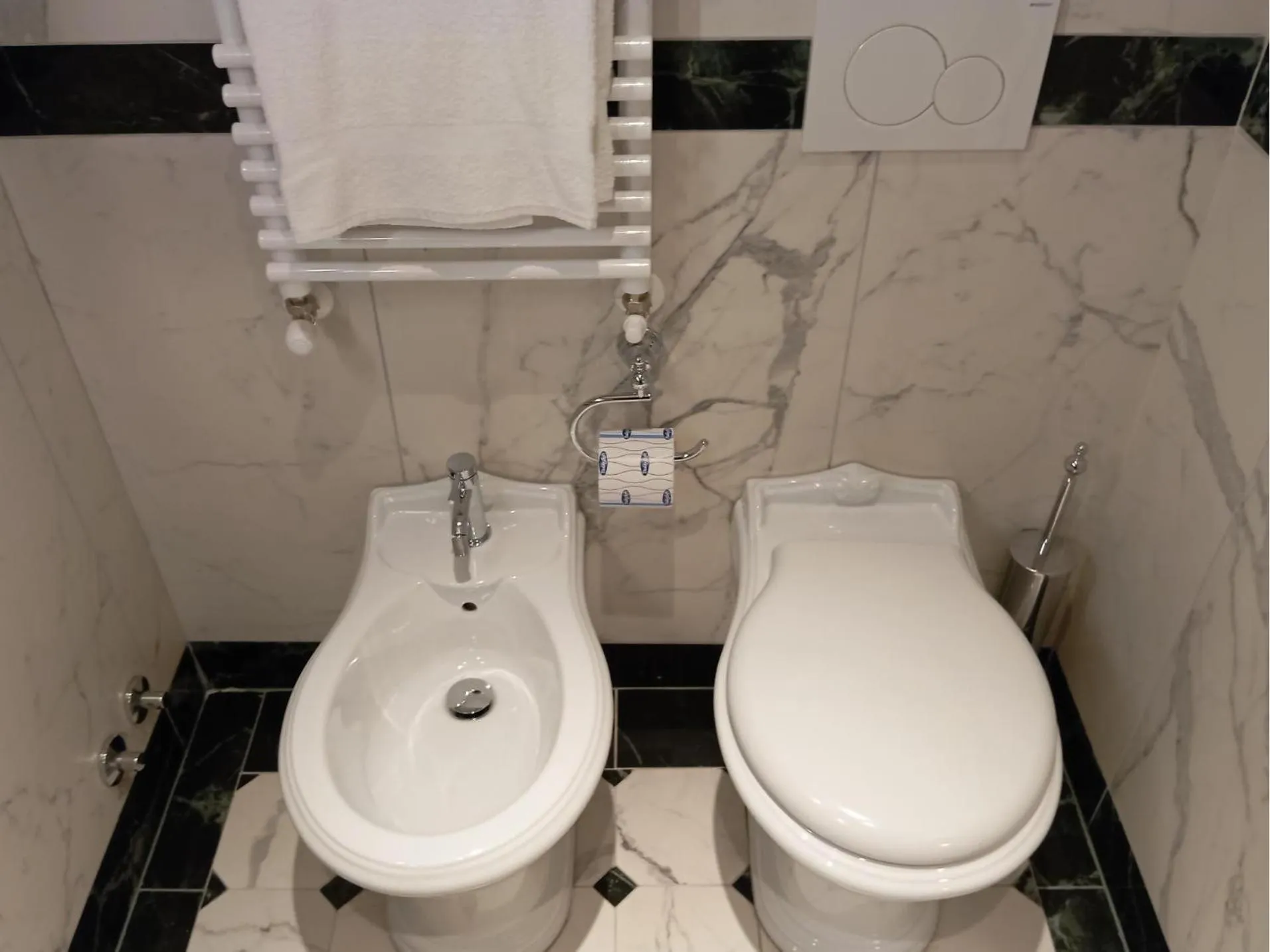 Toilet in Hotel Palazzo Ognissanti