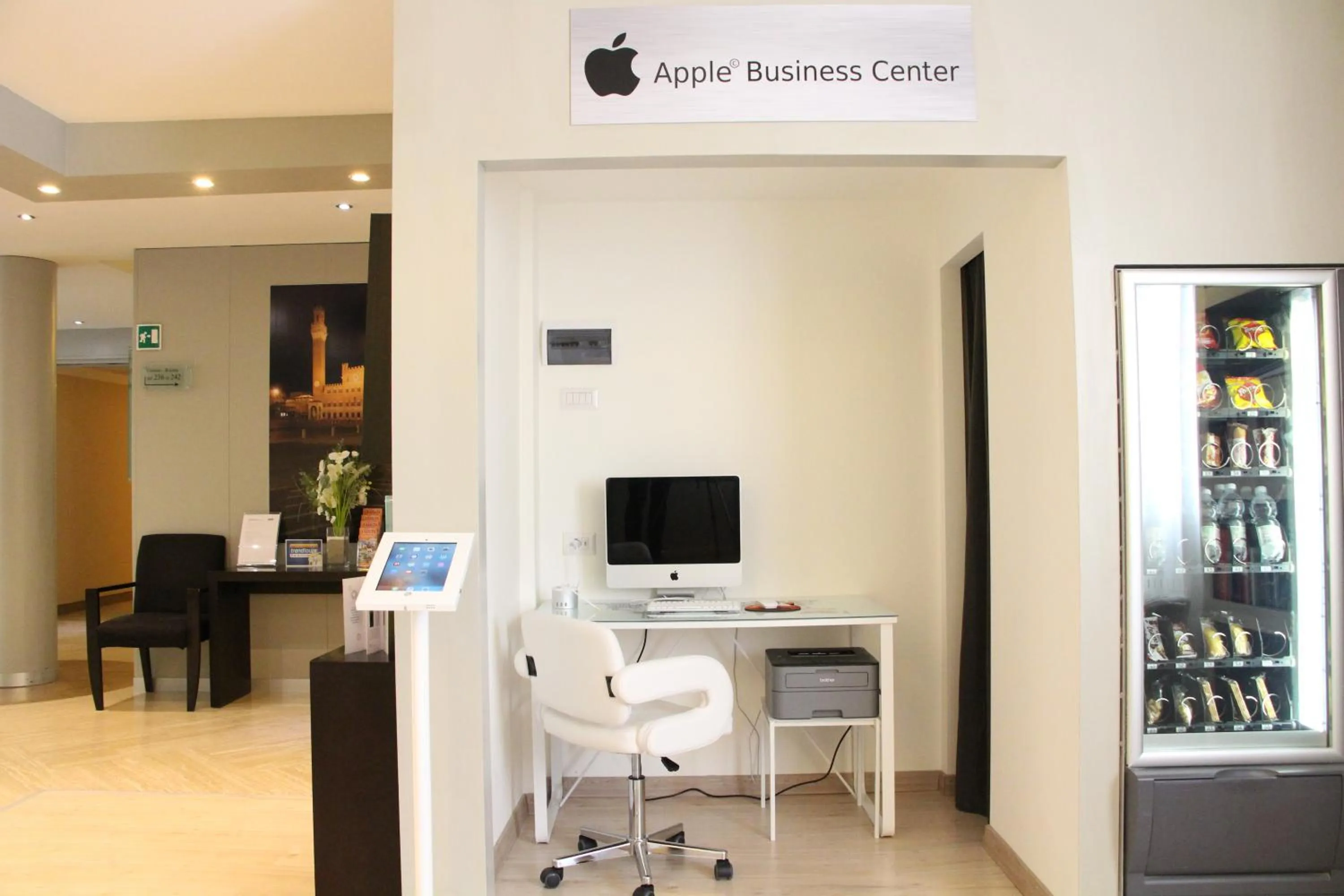 Area and facilities in Hotel Executive