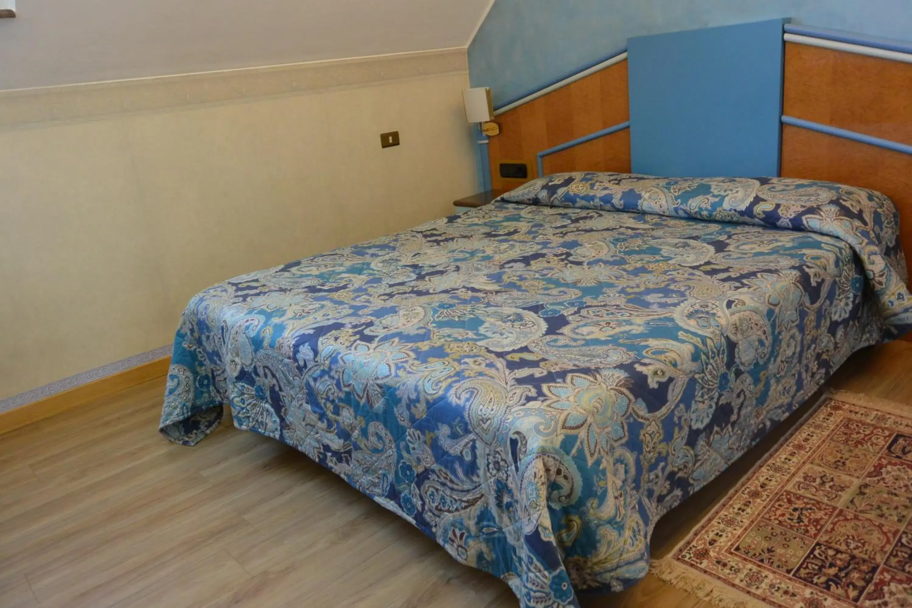 Bed in Hotel Lido Bed in Hotel Lido