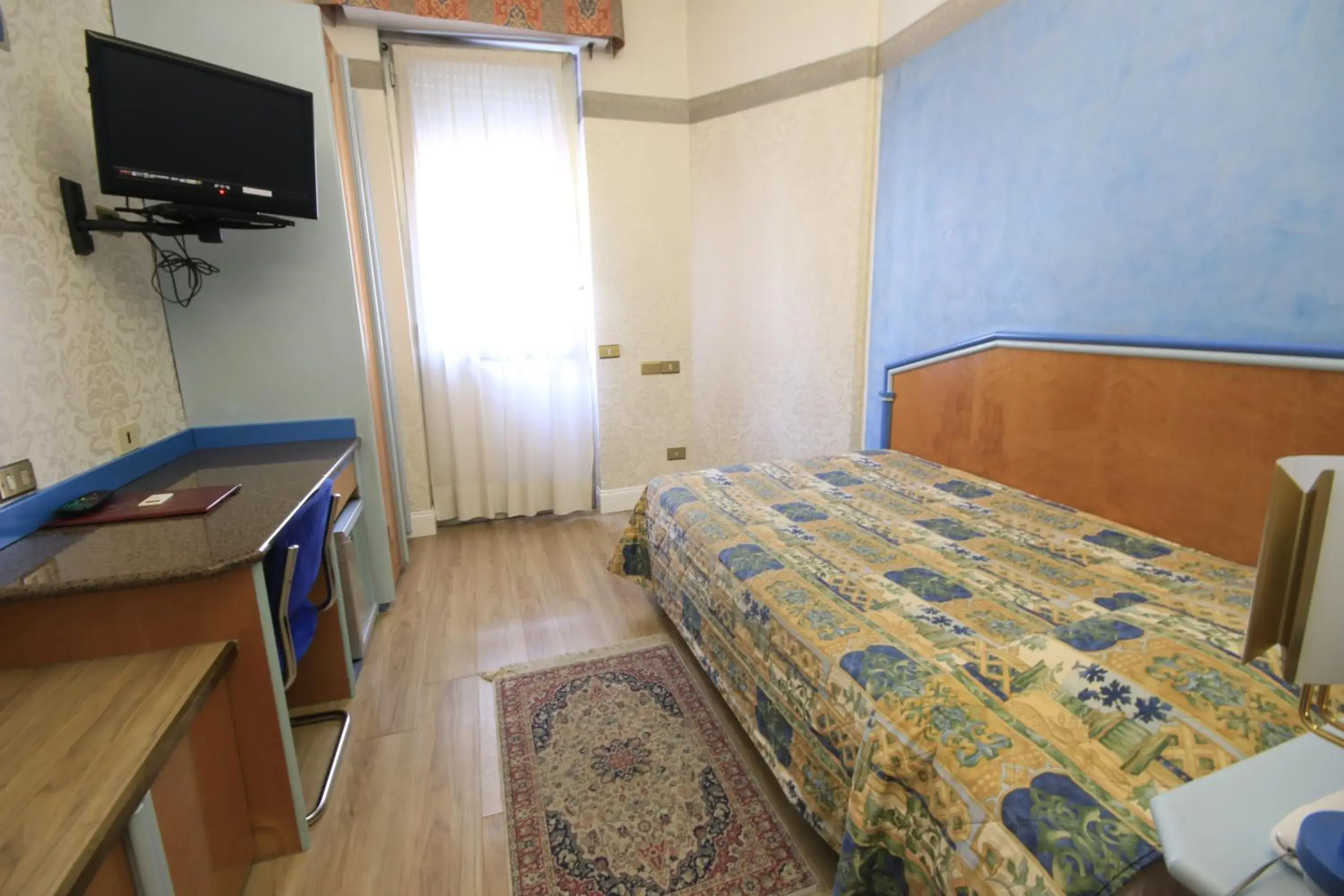 Photo of the whole room, Bed in Hotel Lido Photo of the whole room, Bed in Hotel Lido