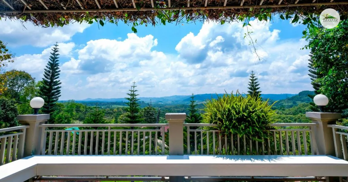 Phukaew Resort & Adventure Park