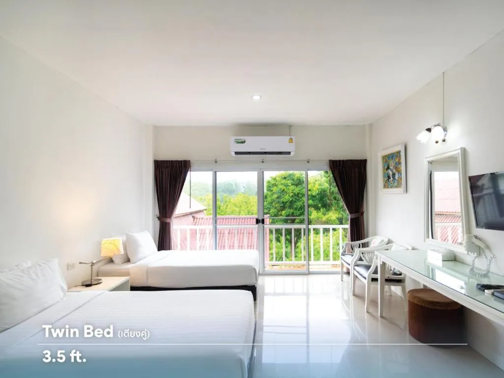 Bed in Phukaew Resort & Adventure Park