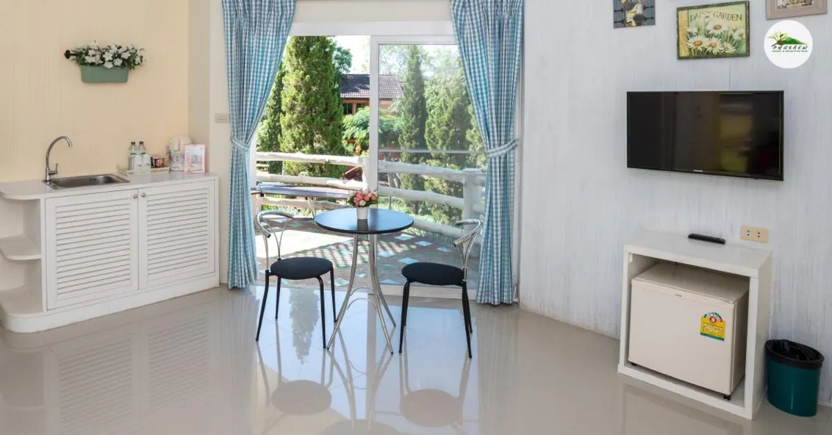 Phukaew Resort & Adventure Park